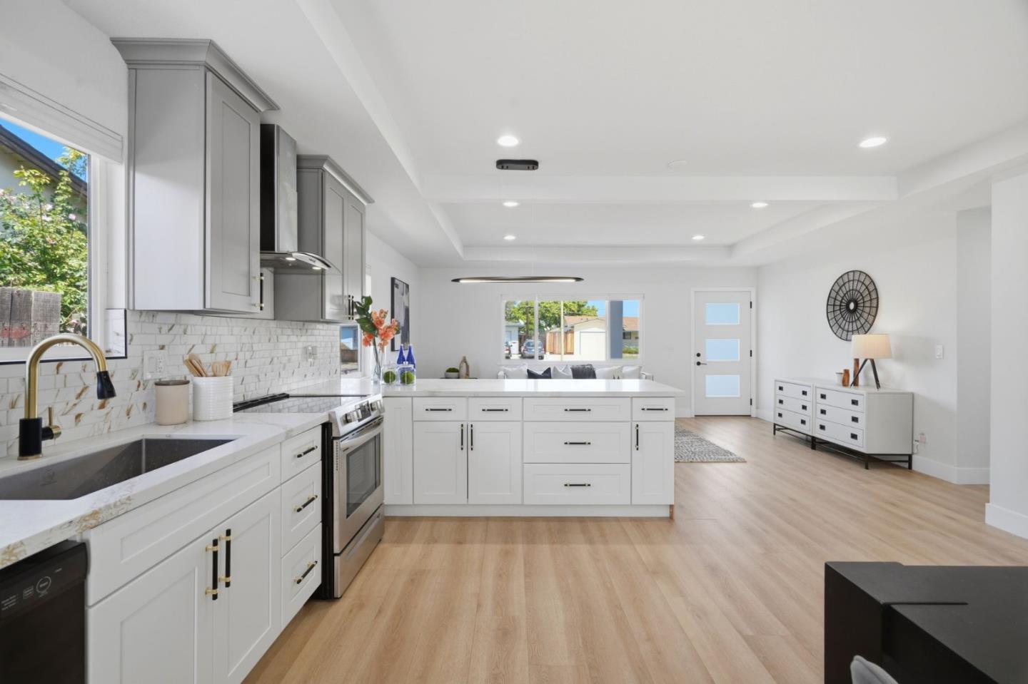 Detail Gallery Image 13 of 41 For 2512 N Amethyst Dr, Santa Clara,  CA 95051 - 5 Beds | 3 Baths