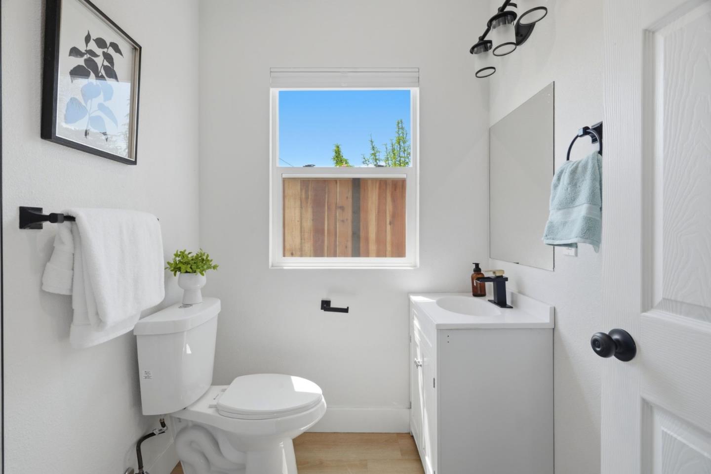 Detail Gallery Image 33 of 41 For 2512 N Amethyst Dr, Santa Clara,  CA 95051 - 5 Beds | 3 Baths