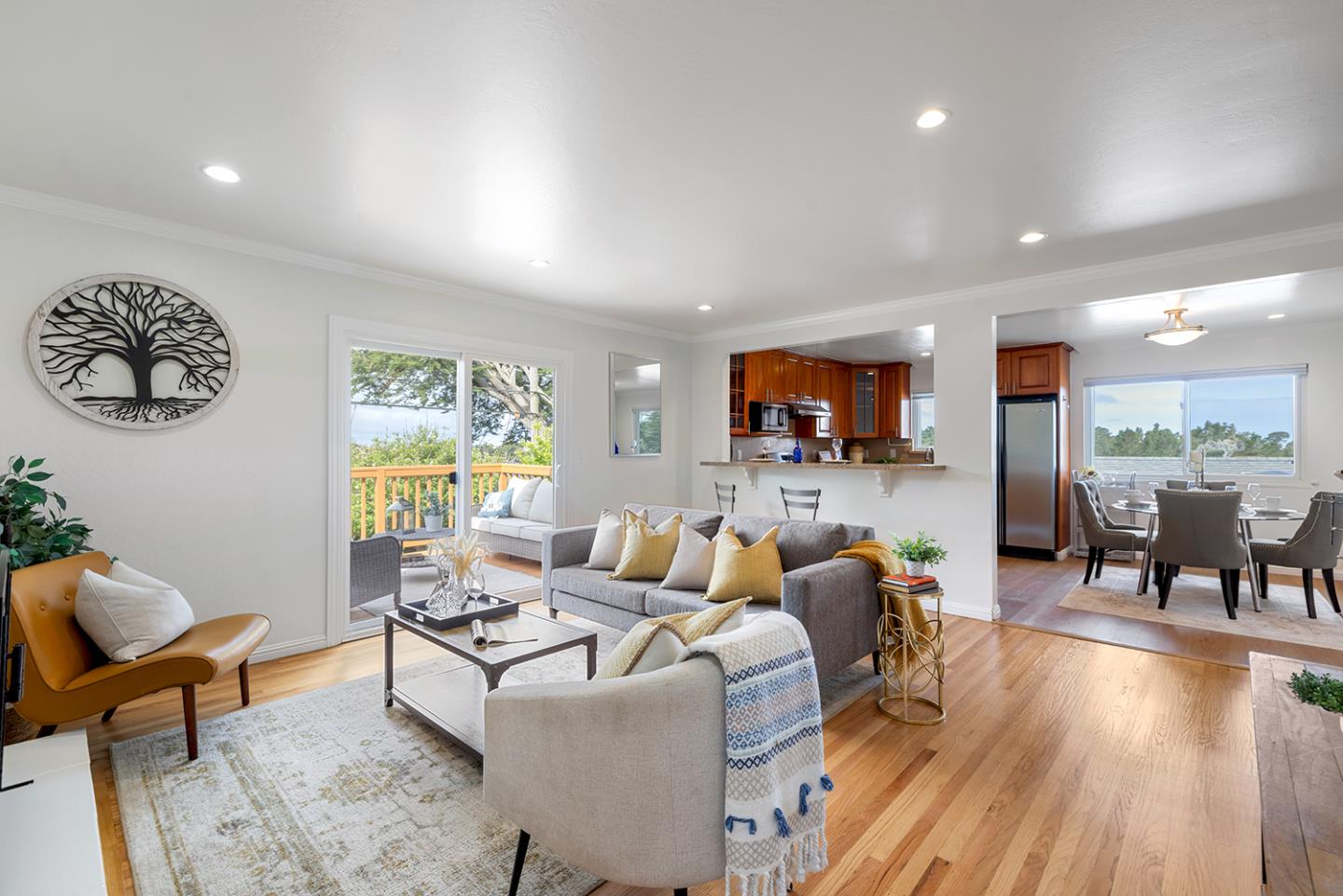 Detail Gallery Image 3 of 31 For 3891 Chilton Ln, San Bruno,  CA 94066 - 3 Beds | 2 Baths