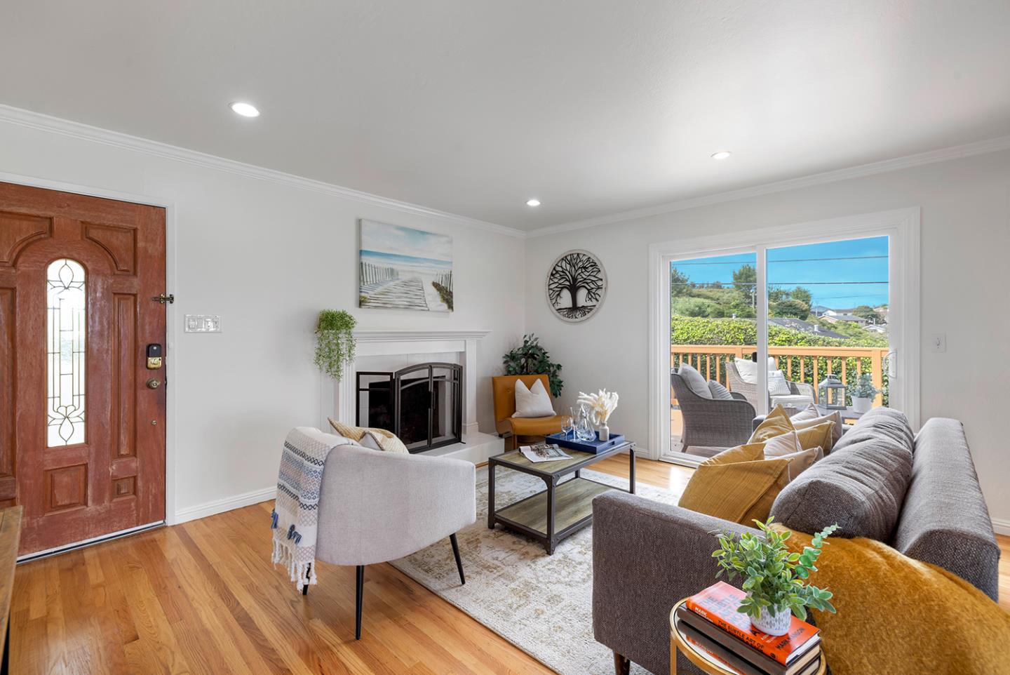 Detail Gallery Image 4 of 31 For 3891 Chilton Ln, San Bruno,  CA 94066 - 3 Beds | 2 Baths