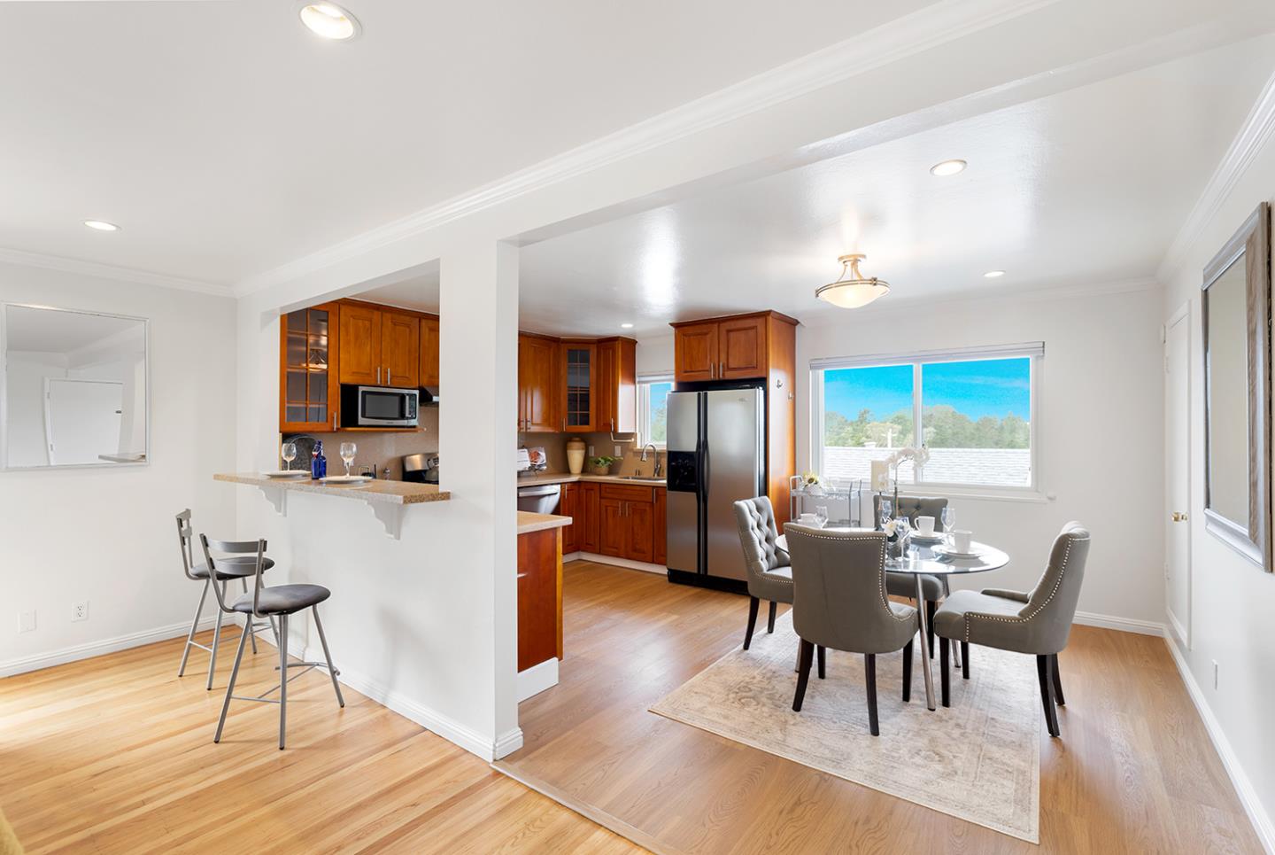 Detail Gallery Image 7 of 31 For 3891 Chilton Ln, San Bruno,  CA 94066 - 3 Beds | 2 Baths