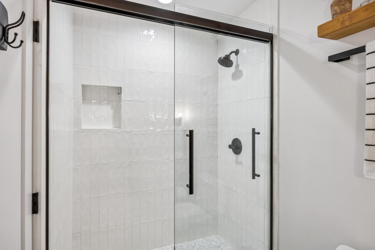 Photo #17: ML82043490 Listing: Photo #17