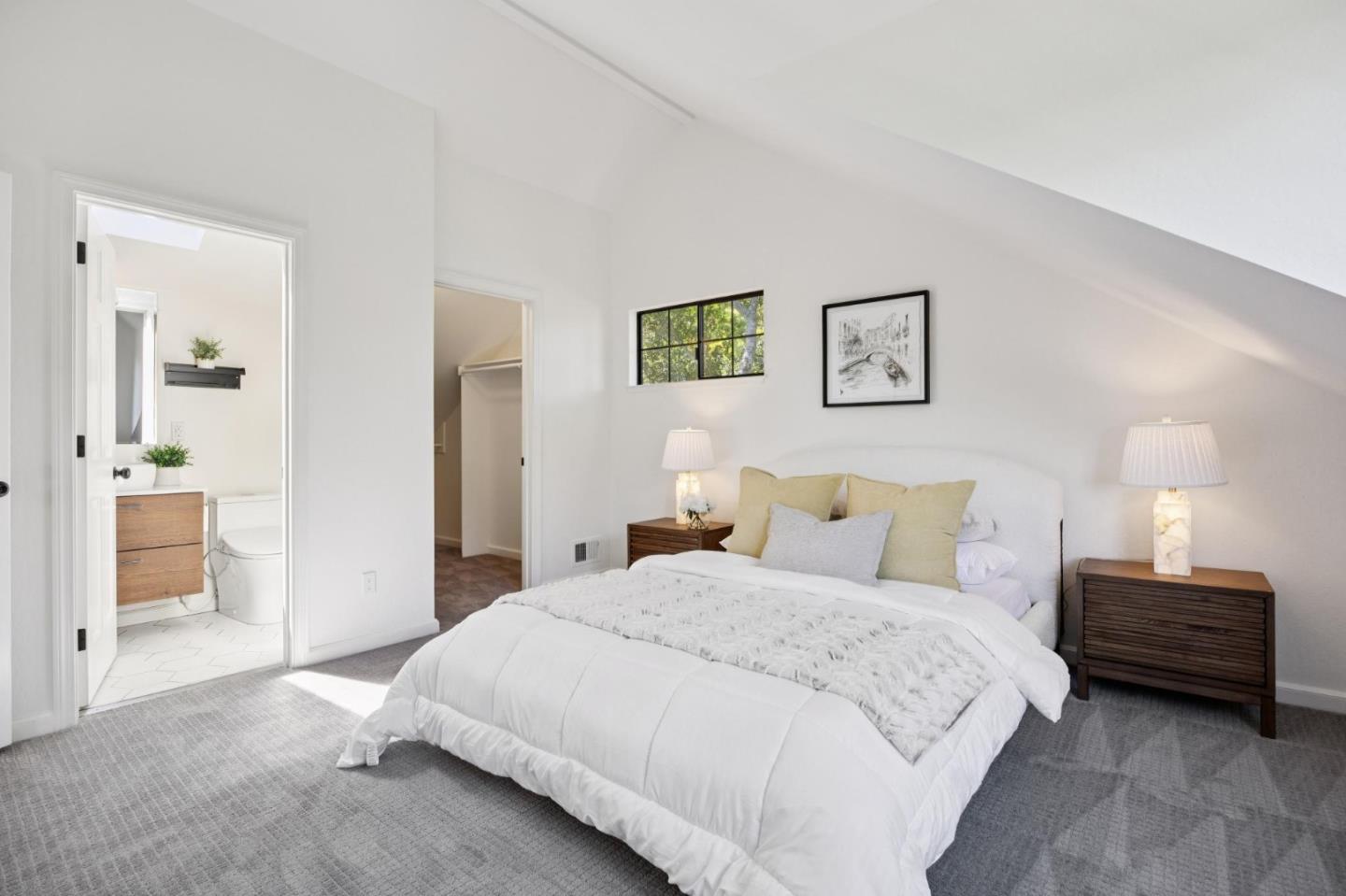 Detail Gallery Image 19 of 31 For 164 Springdale Way, Redwood City,  CA 94062 - 4 Beds | 4 Baths