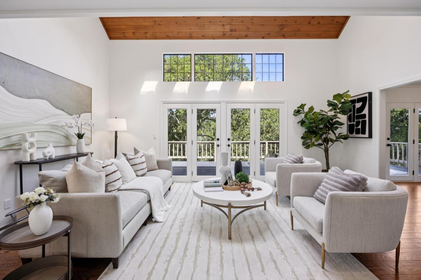 Detail Gallery Image 2 of 31 For 164 Springdale Way, Redwood City,  CA 94062 - 4 Beds | 4 Baths