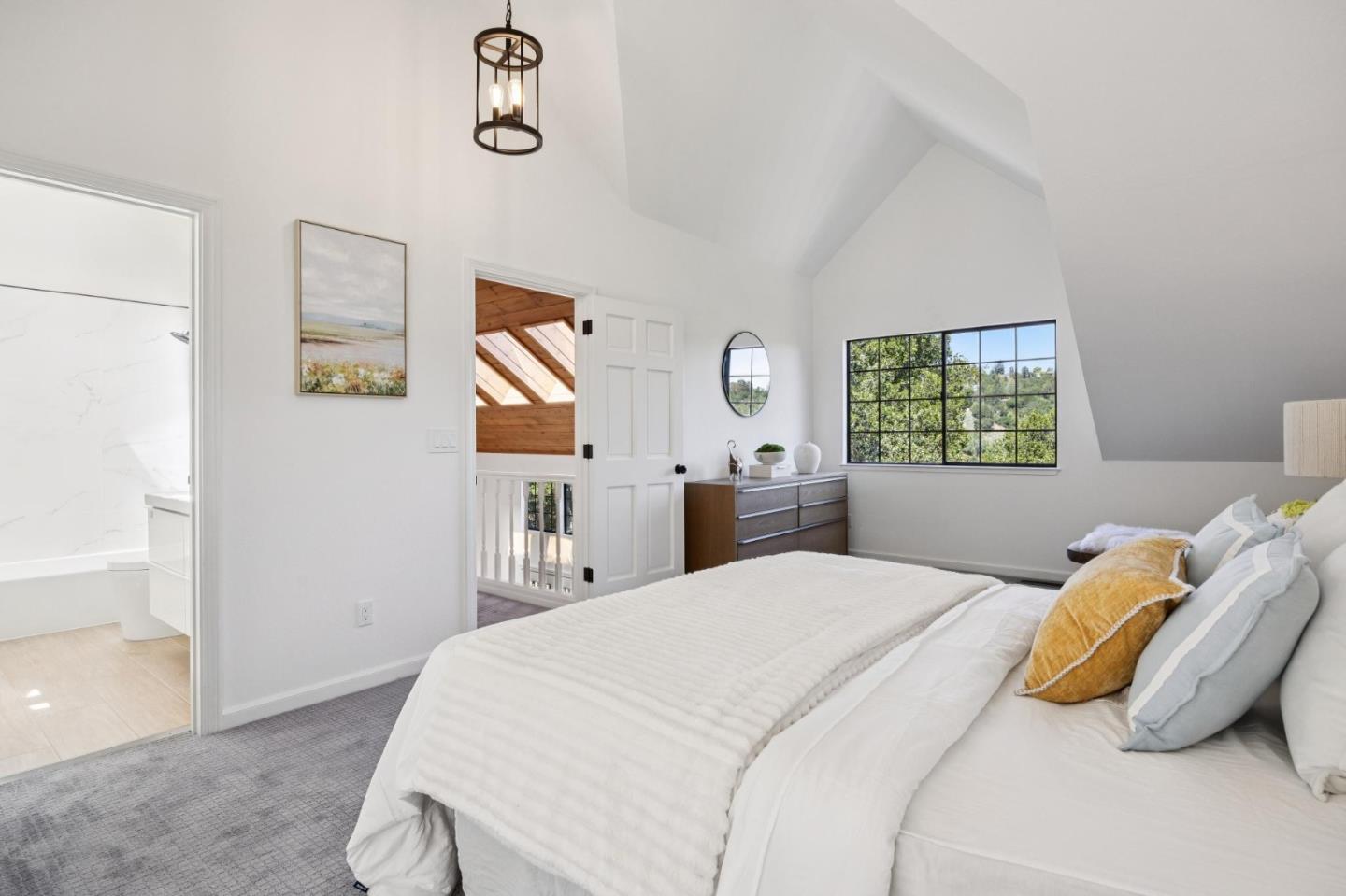 Detail Gallery Image 22 of 31 For 164 Springdale Way, Redwood City,  CA 94062 - 4 Beds | 4 Baths