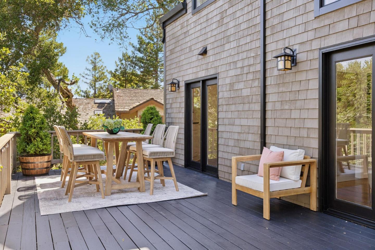 Detail Gallery Image 30 of 31 For 164 Springdale Way, Redwood City,  CA 94062 - 4 Beds | 4 Baths