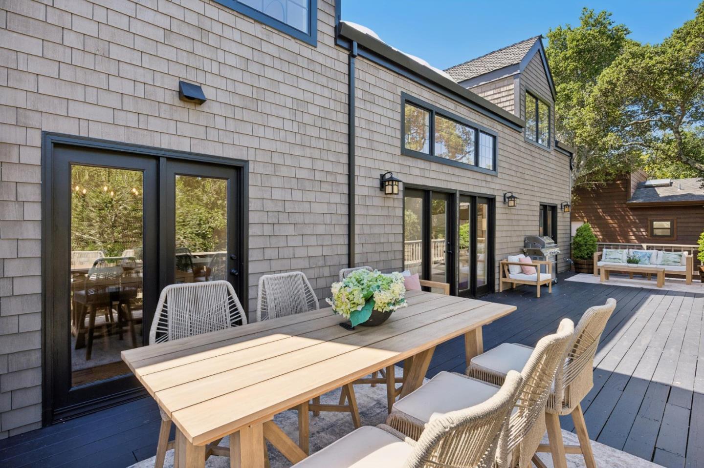 Detail Gallery Image 31 of 31 For 164 Springdale Way, Redwood City,  CA 94062 - 4 Beds | 4 Baths