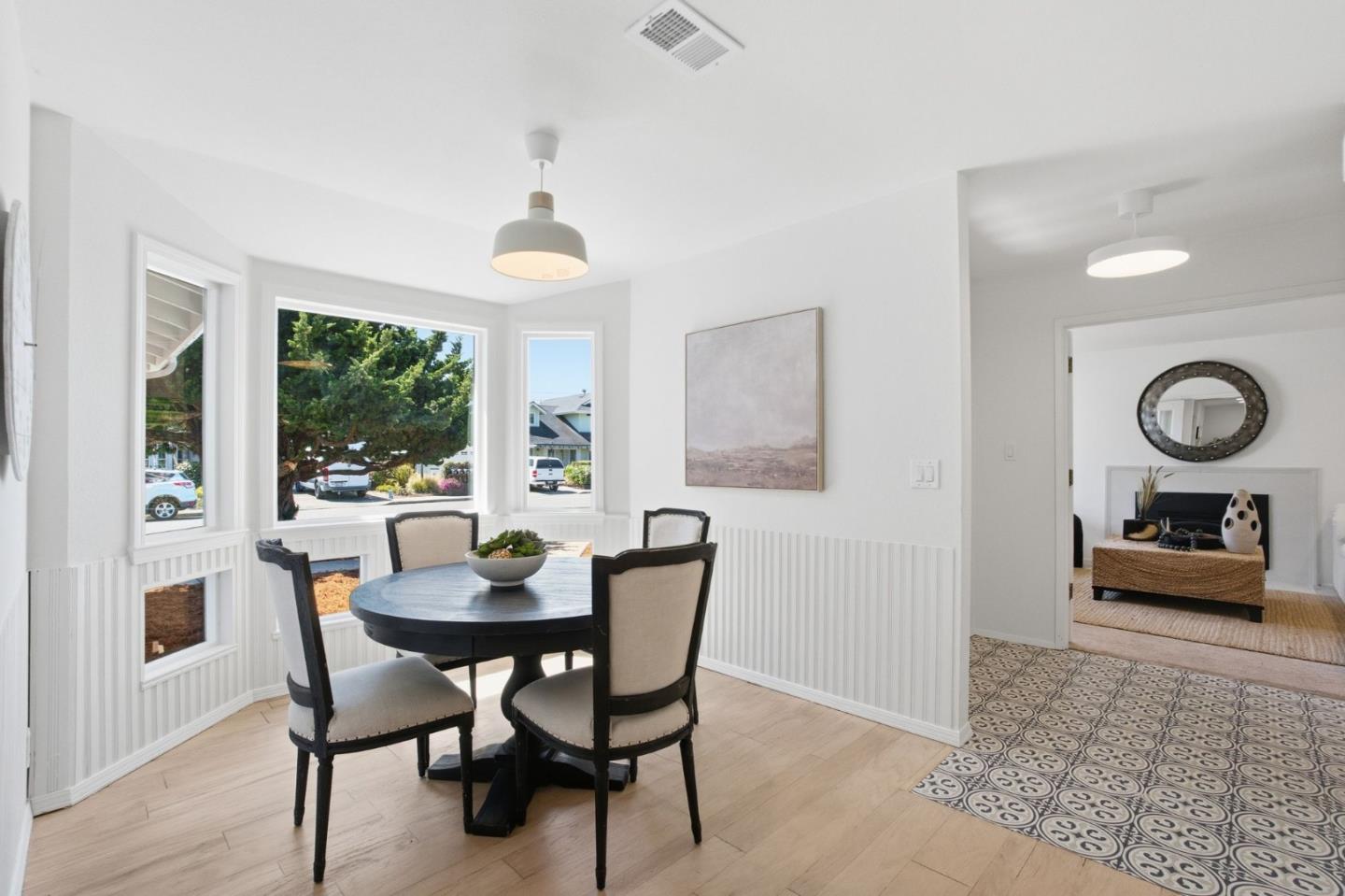 Detail Gallery Image 14 of 83 For 150 Tiller Ct, Half Moon Bay,  CA 94019 - 3 Beds | 2 Baths