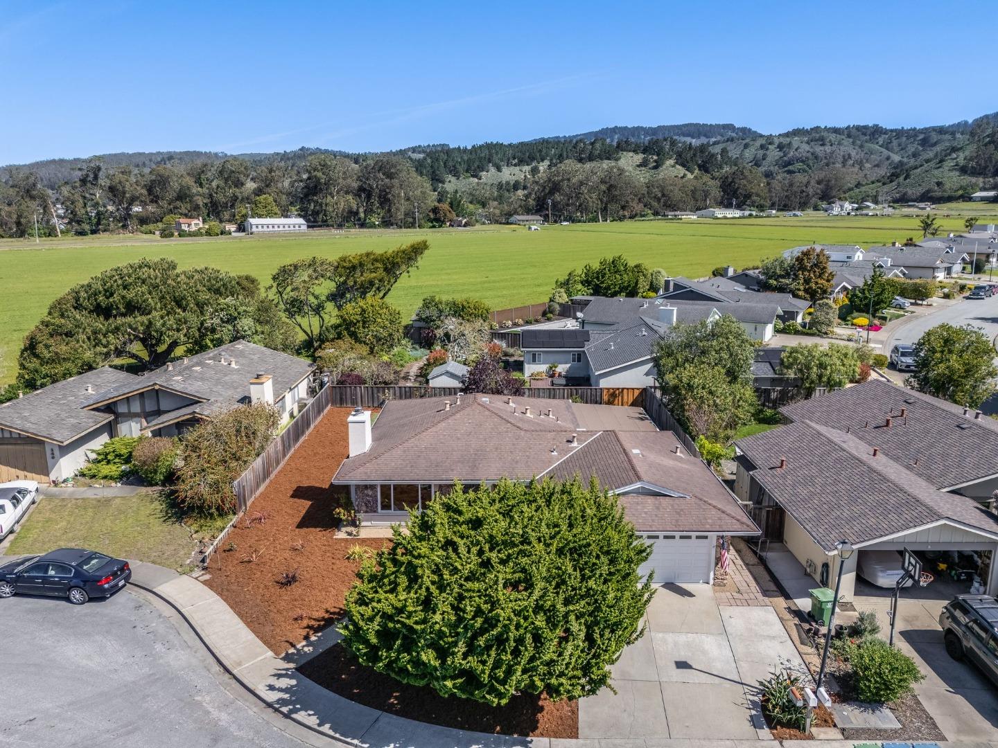 Detail Gallery Image 70 of 83 For 150 Tiller Ct, Half Moon Bay,  CA 94019 - 3 Beds | 2 Baths