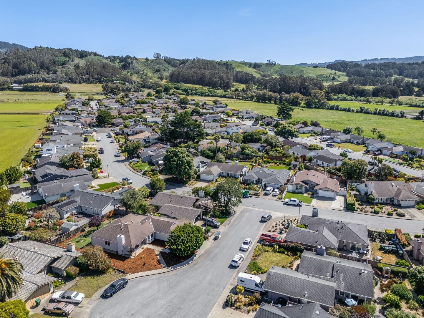 Detail Gallery Image 75 of 83 For 150 Tiller Ct, Half Moon Bay,  CA 94019 - 3 Beds | 2 Baths