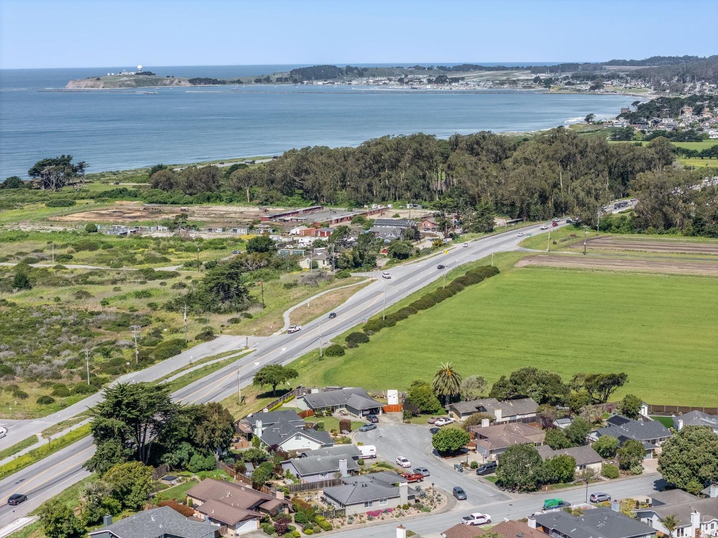 Detail Gallery Image 78 of 83 For 150 Tiller Ct, Half Moon Bay,  CA 94019 - 3 Beds | 2 Baths