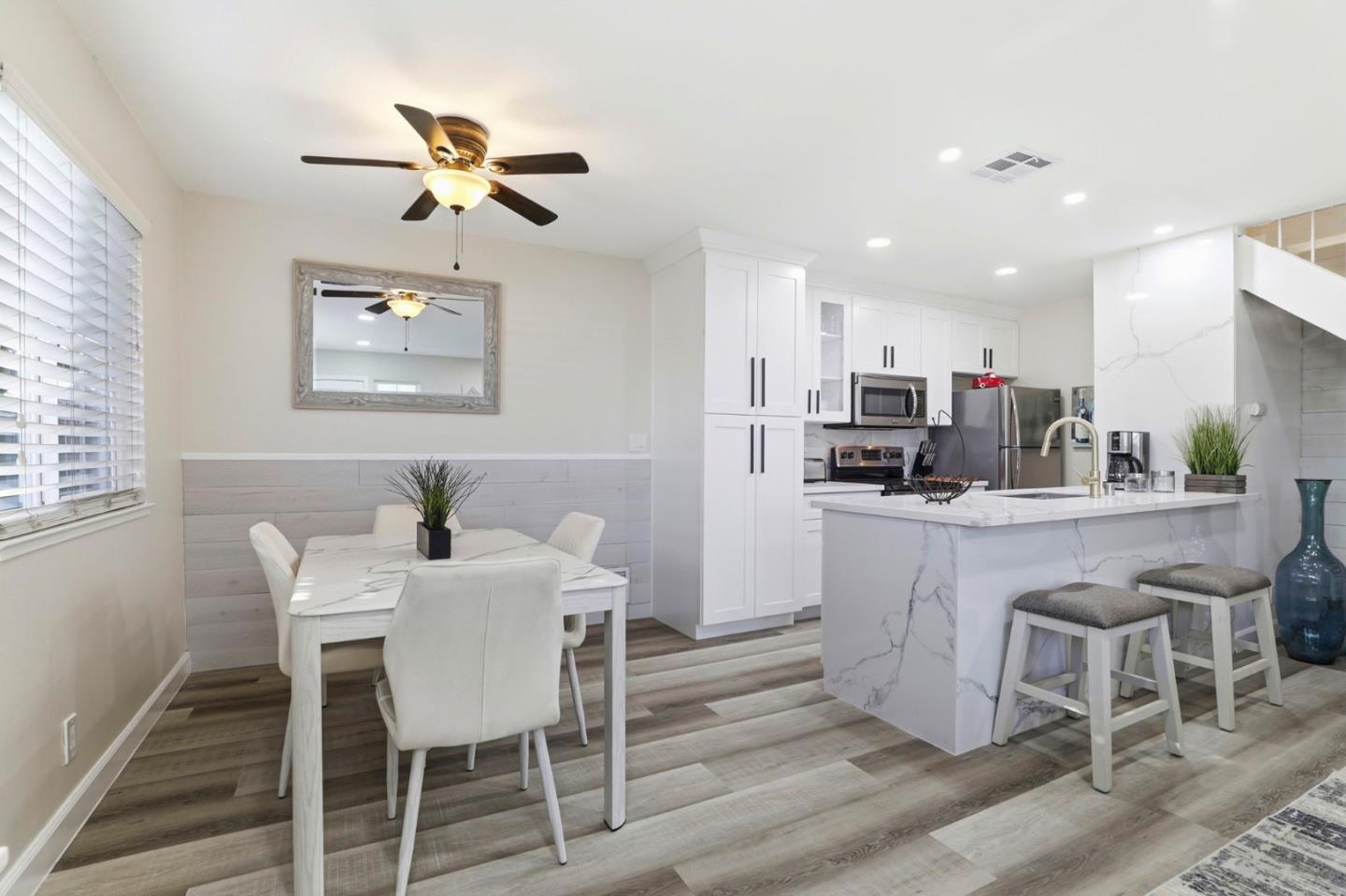 Detail Gallery Image 12 of 26 For 812 Blossom Hill Rd #2,  San Jose,  CA 95123 - 2 Beds | 1 Baths