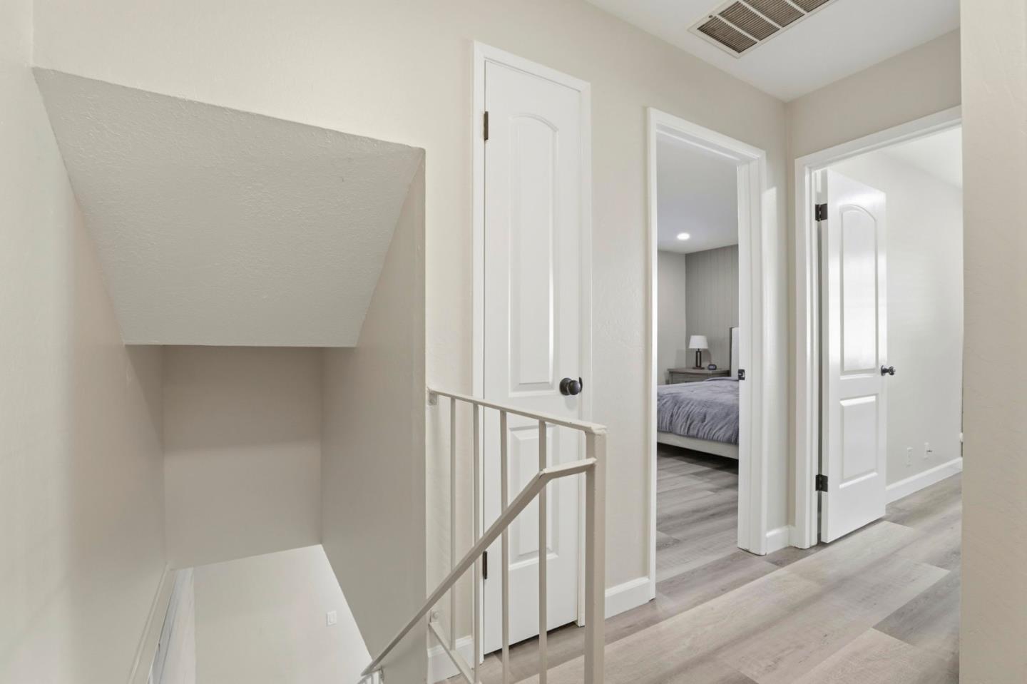 Detail Gallery Image 14 of 26 For 812 Blossom Hill Rd #2,  San Jose,  CA 95123 - 2 Beds | 1 Baths