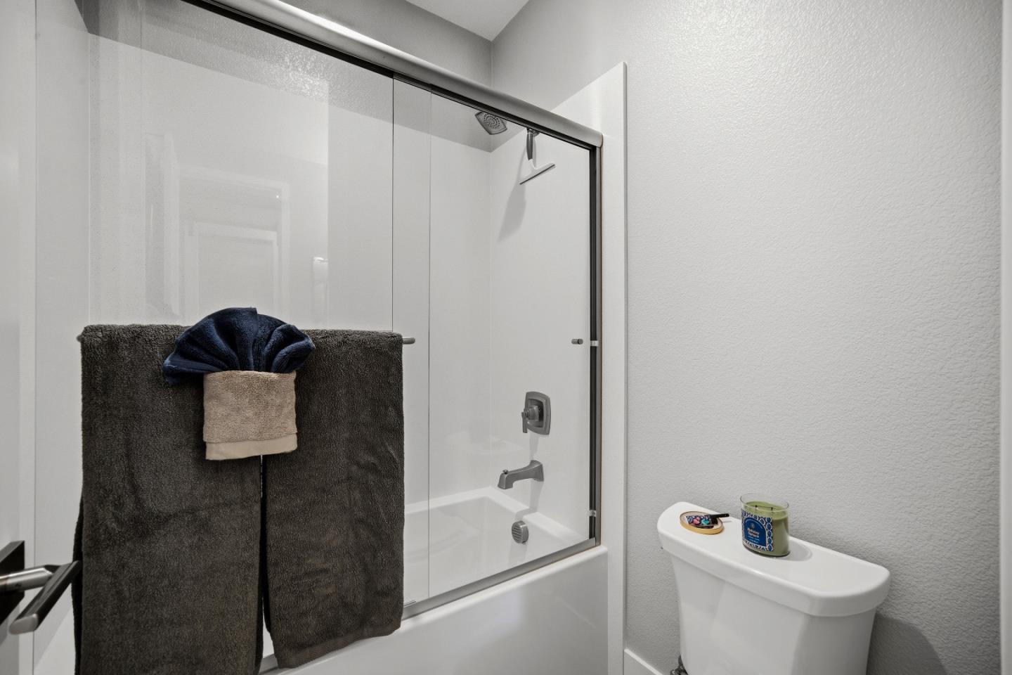 Detail Gallery Image 26 of 44 For 266 Sandy Gulch Dr, Marina,  CA 93933 - 3 Beds | 2/1 Baths