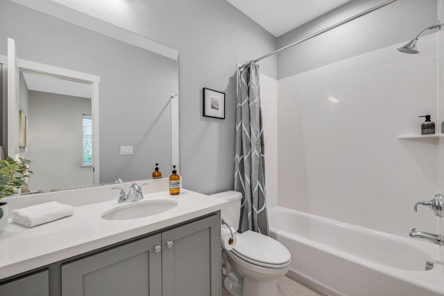 Photo #8: ML82043499 Listing: Photo #8