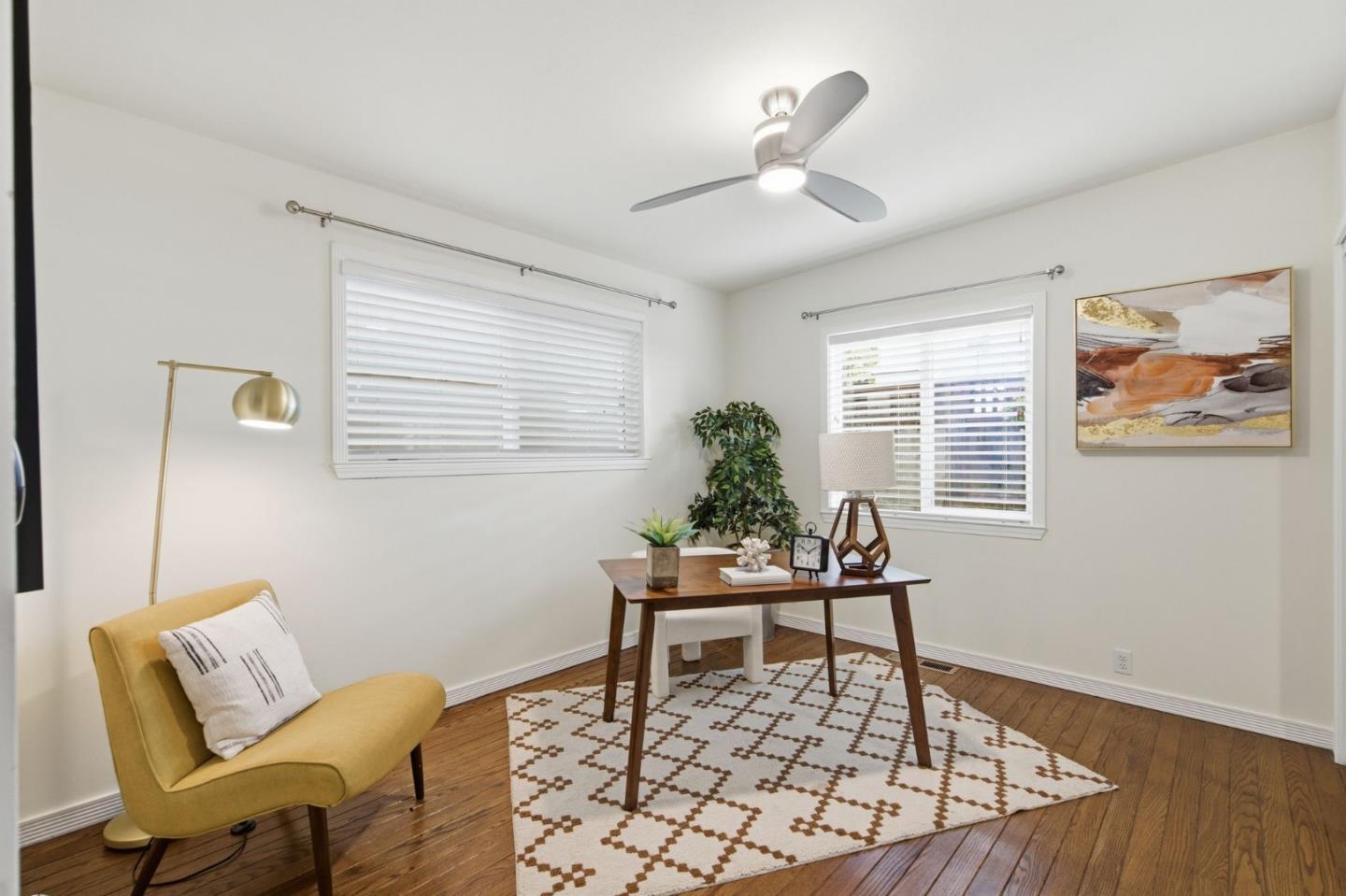 Detail Gallery Image 21 of 44 For 1912 Oak Knoll Dr, Belmont,  CA 94002 - 3 Beds | 2 Baths