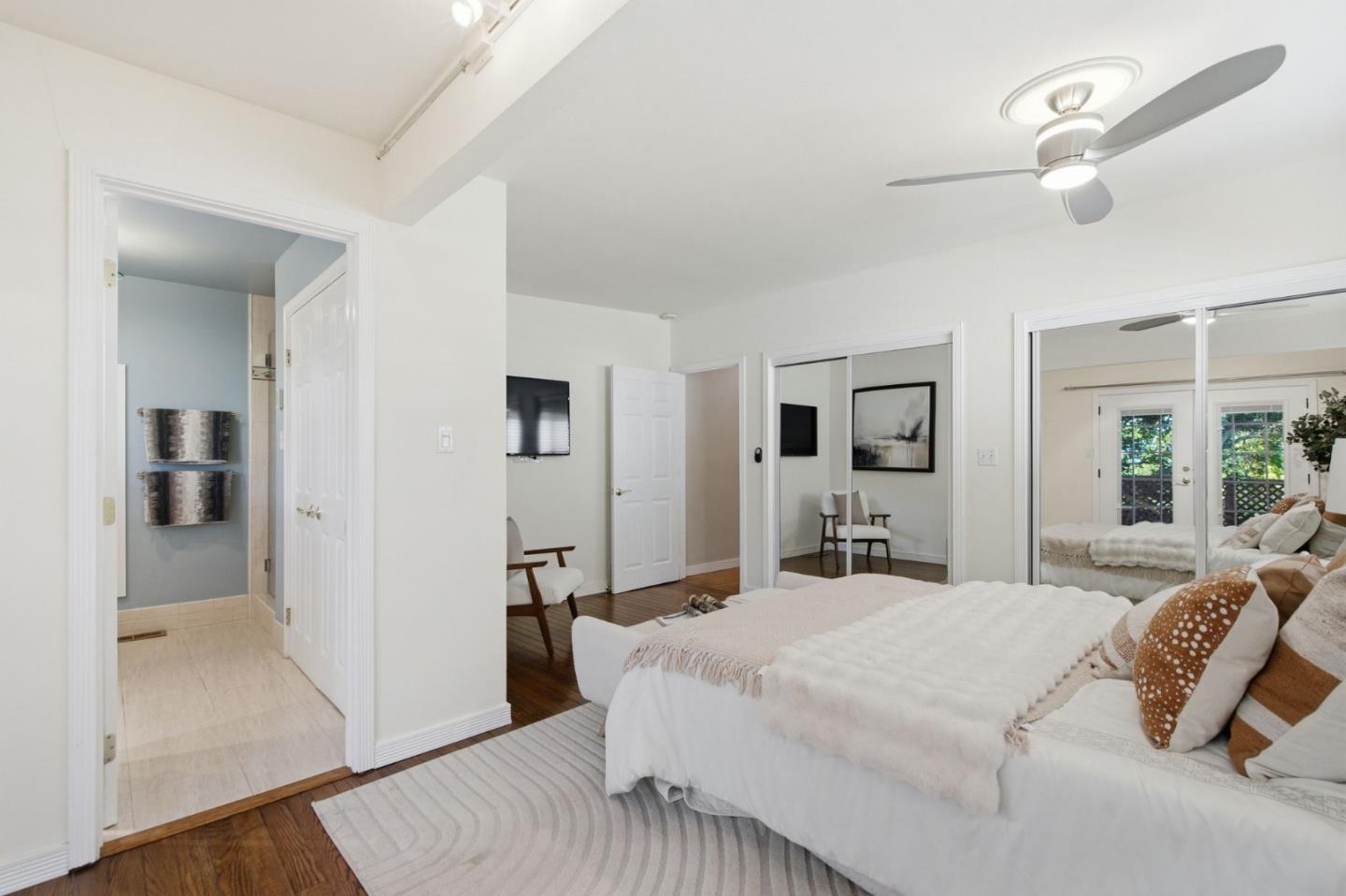 Detail Gallery Image 29 of 44 For 1912 Oak Knoll Dr, Belmont,  CA 94002 - 3 Beds | 2 Baths