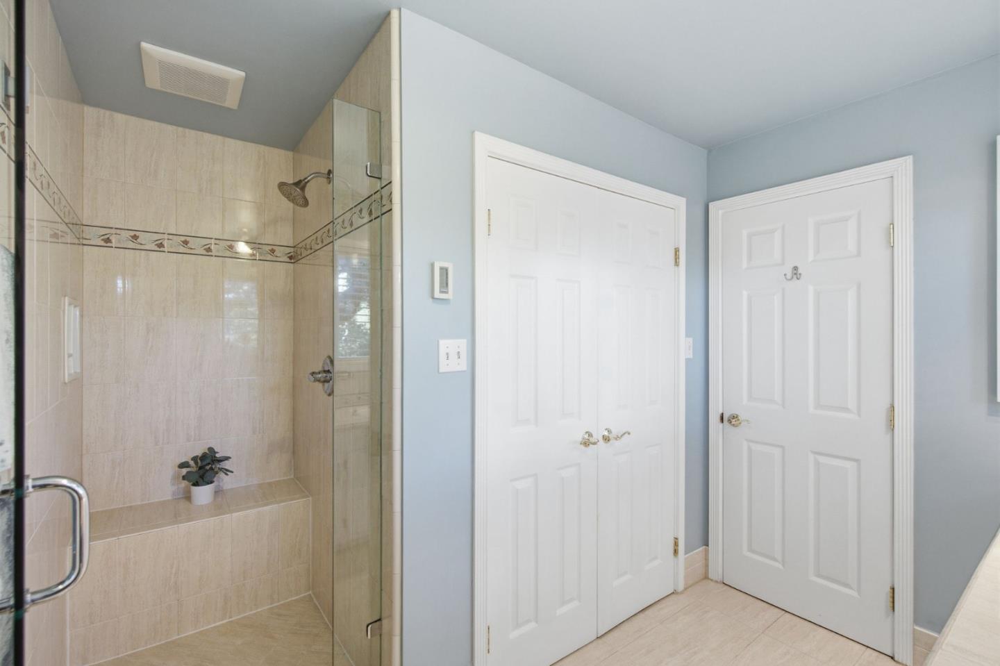 Detail Gallery Image 31 of 44 For 1912 Oak Knoll Dr, Belmont,  CA 94002 - 3 Beds | 2 Baths