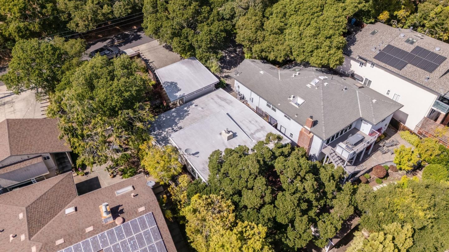 Detail Gallery Image 42 of 44 For 1912 Oak Knoll Dr, Belmont,  CA 94002 - 3 Beds | 2 Baths