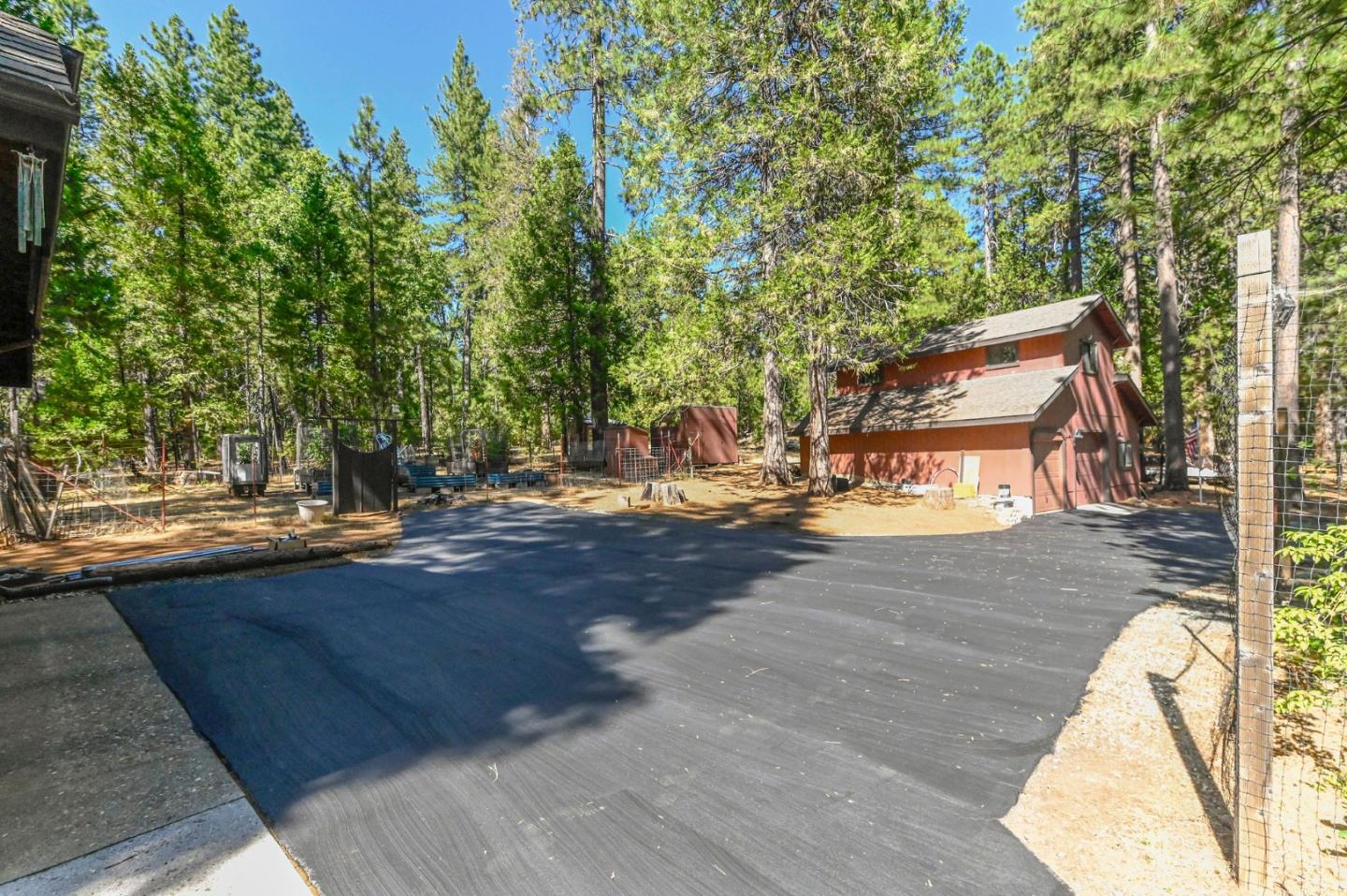 Detail Gallery Image 15 of 91 For 20175 Pine Dr, Pioneer,  CA 95666 - 3 Beds | 2 Baths