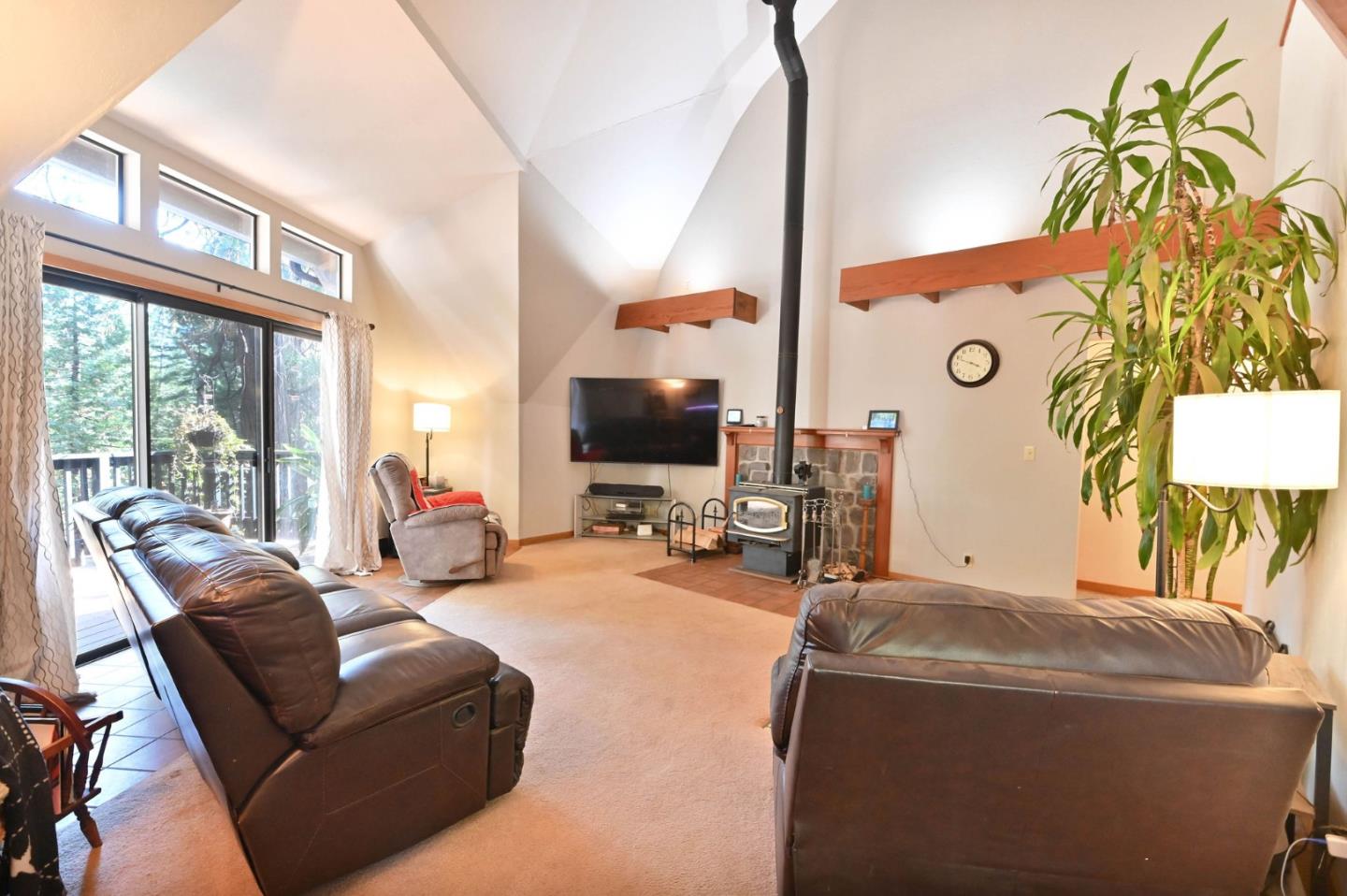 Detail Gallery Image 21 of 91 For 20175 Pine Dr, Pioneer,  CA 95666 - 3 Beds | 2 Baths