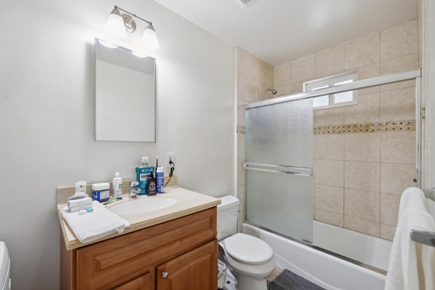 Detail Gallery Image 17 of 55 For 1140 El Camino Real, Burlingame,  CA 94010 - – Beds | – Baths