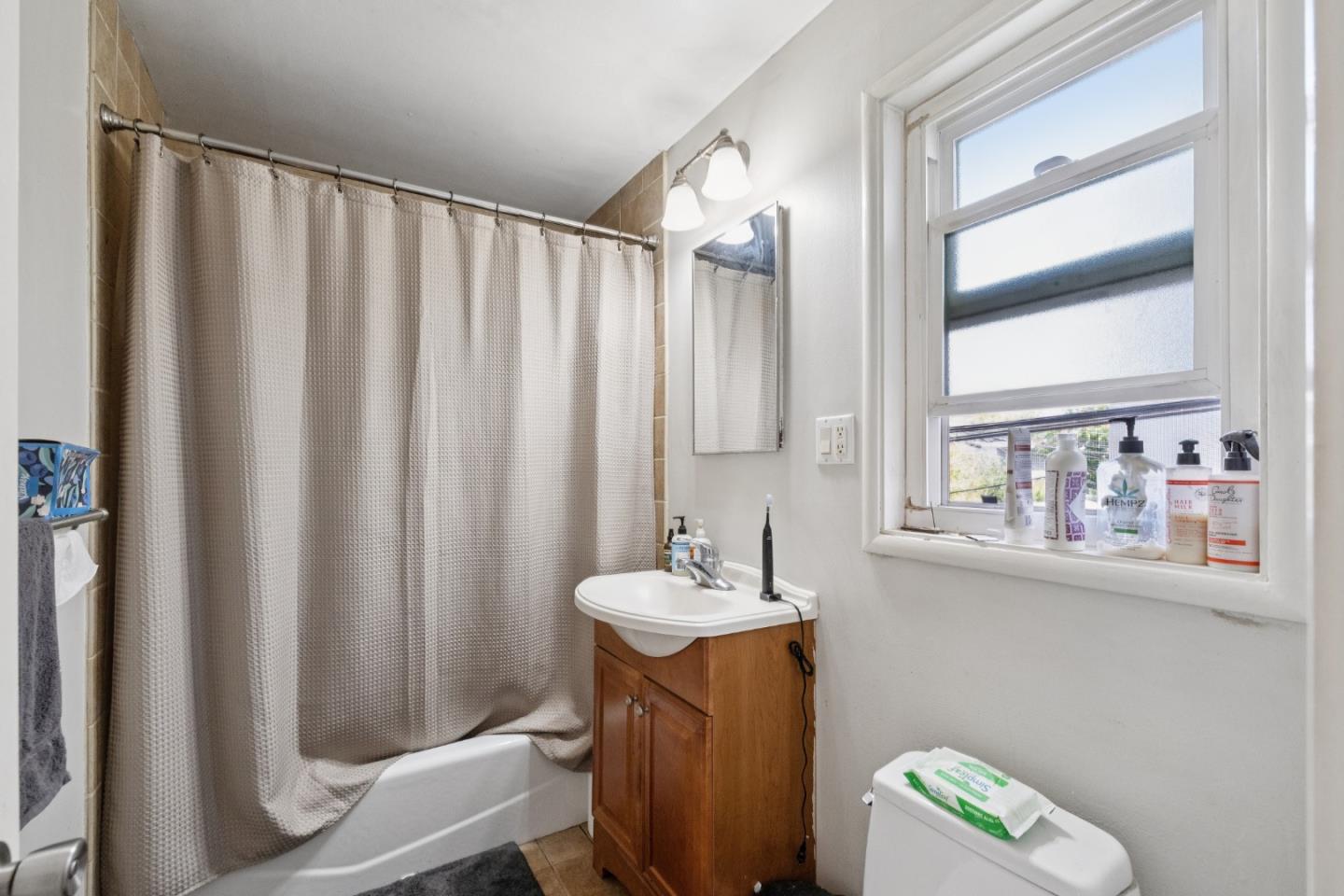 Detail Gallery Image 53 of 55 For 1140 El Camino Real, Burlingame,  CA 94010 - – Beds | – Baths