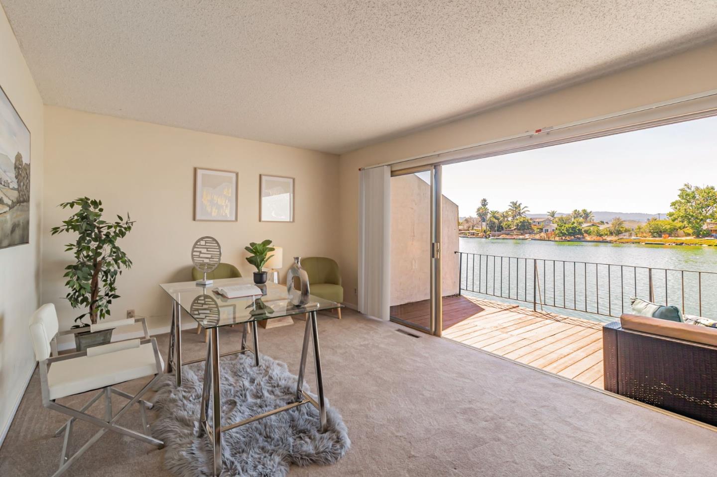 Detail Gallery Image 10 of 30 For 508 Fathom Dr, San Mateo,  CA 94404 - 1 Beds | 2 Baths