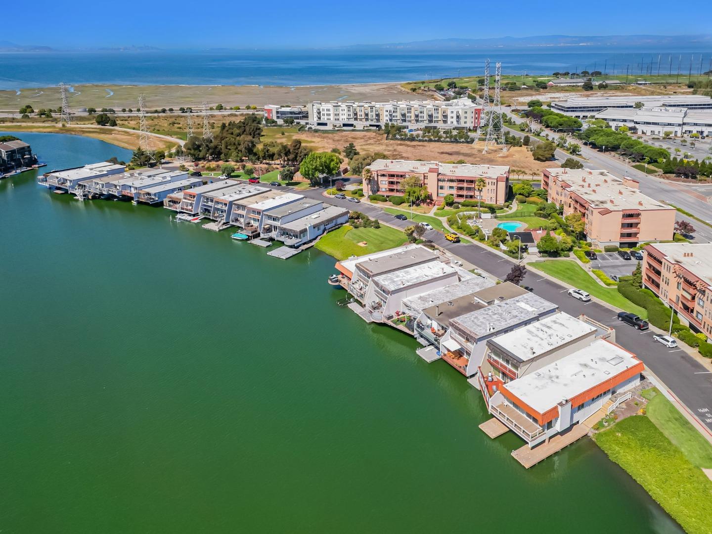 Detail Gallery Image 23 of 30 For 508 Fathom Dr, San Mateo,  CA 94404 - 1 Beds | 2 Baths