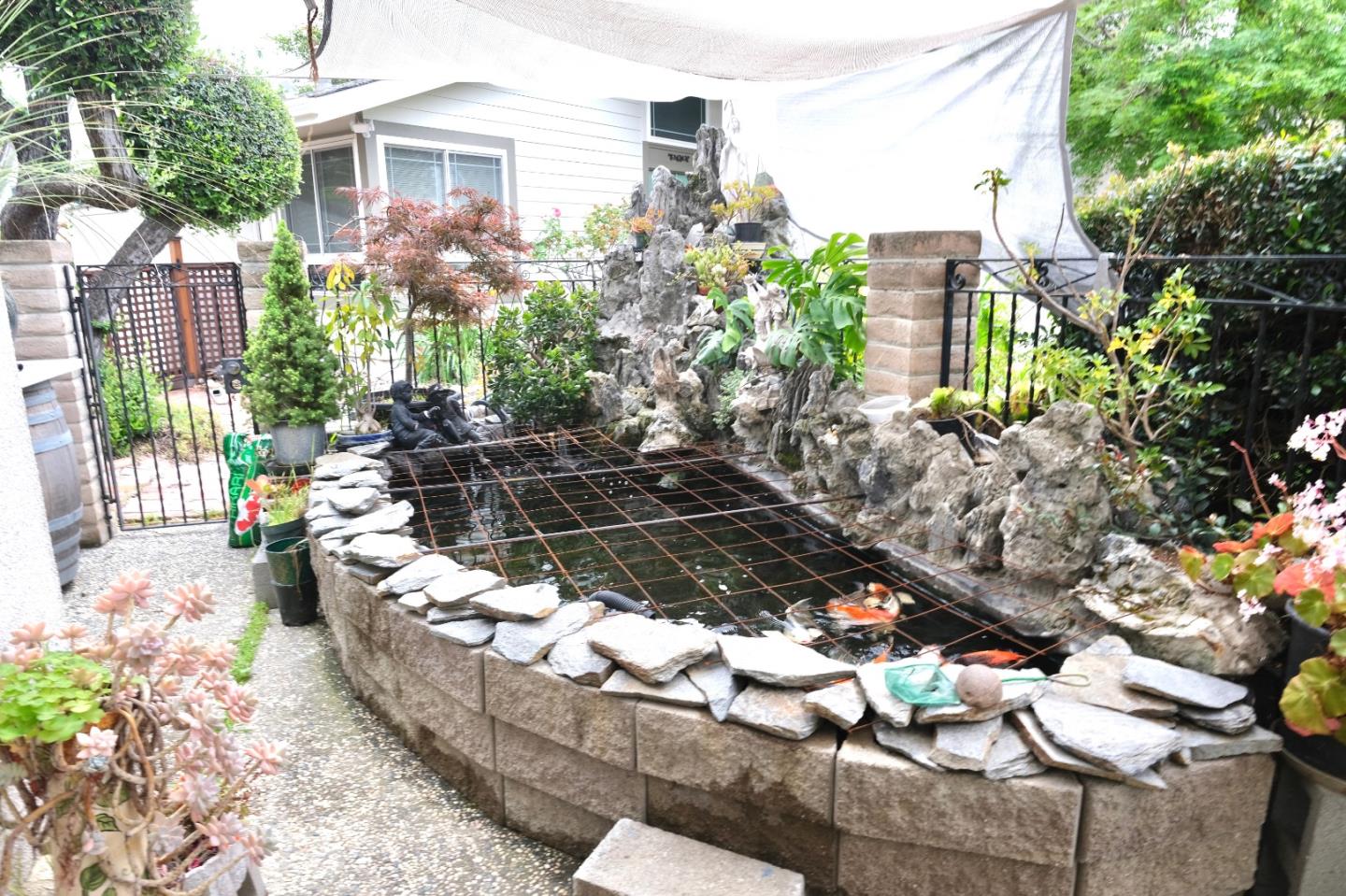 Detail Gallery Image 23 of 42 For 5076 Cineraria Ct, San Jose,  CA 95111 - 4 Beds | 2/1 Baths