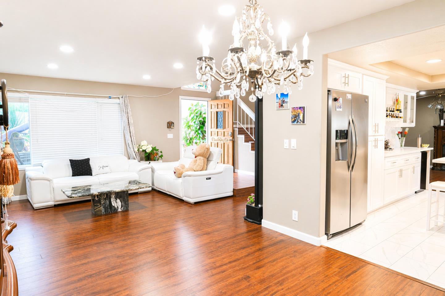 Detail Gallery Image 8 of 42 For 5076 Cineraria Ct, San Jose,  CA 95111 - 4 Beds | 2/1 Baths