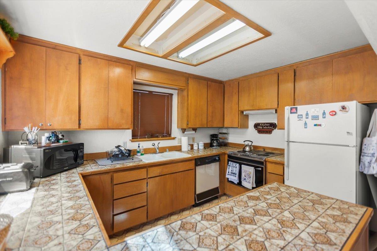 Detail Gallery Image 7 of 17 For 2518 Elizabeth Dr, Arnold,  CA 95223 - 3 Beds | 2 Baths