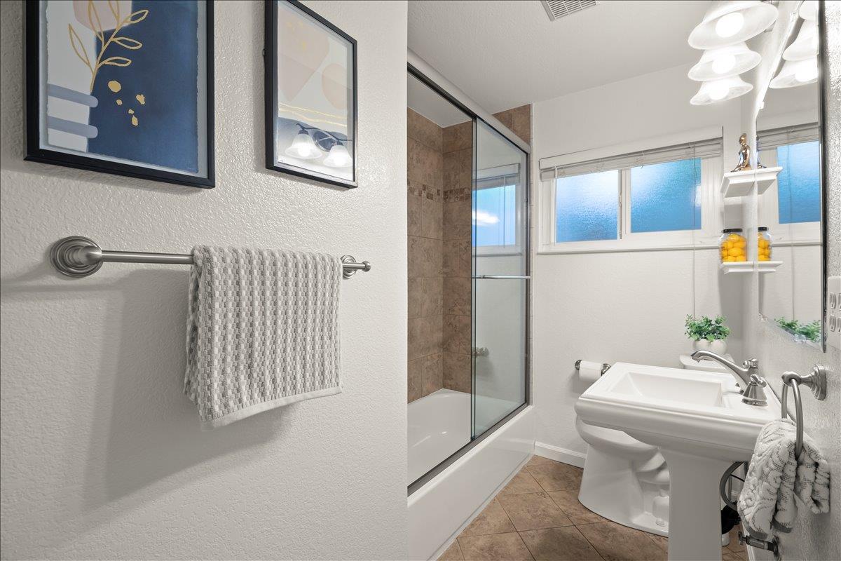 Detail Gallery Image 21 of 28 For 5159 Elester Dr, San Jose,  CA 95124 - 3 Beds | 2 Baths