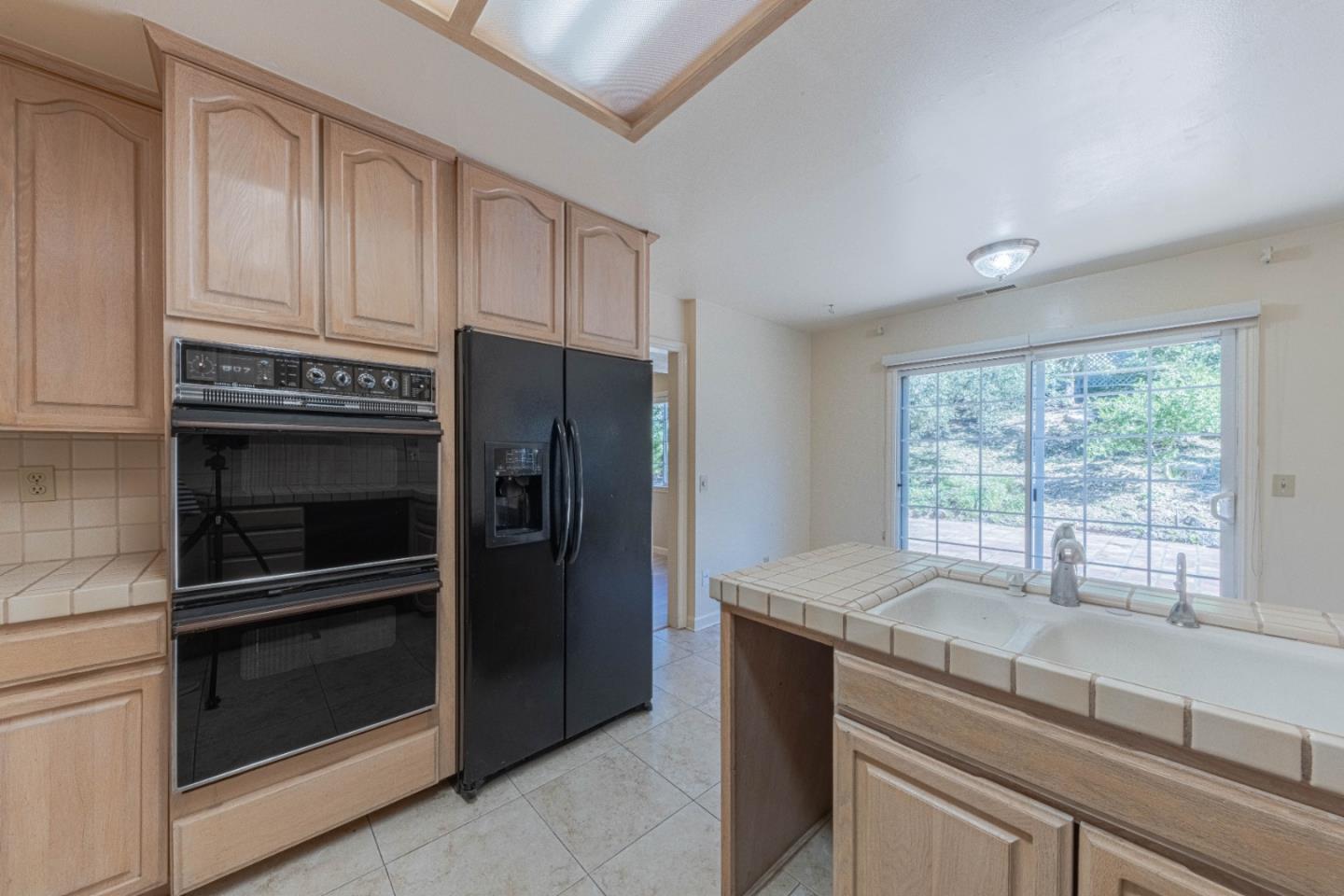 Detail Gallery Image 13 of 36 For 17967 Berta Canyon Rd, Salinas,  CA 93907 - 4 Beds | 3 Baths