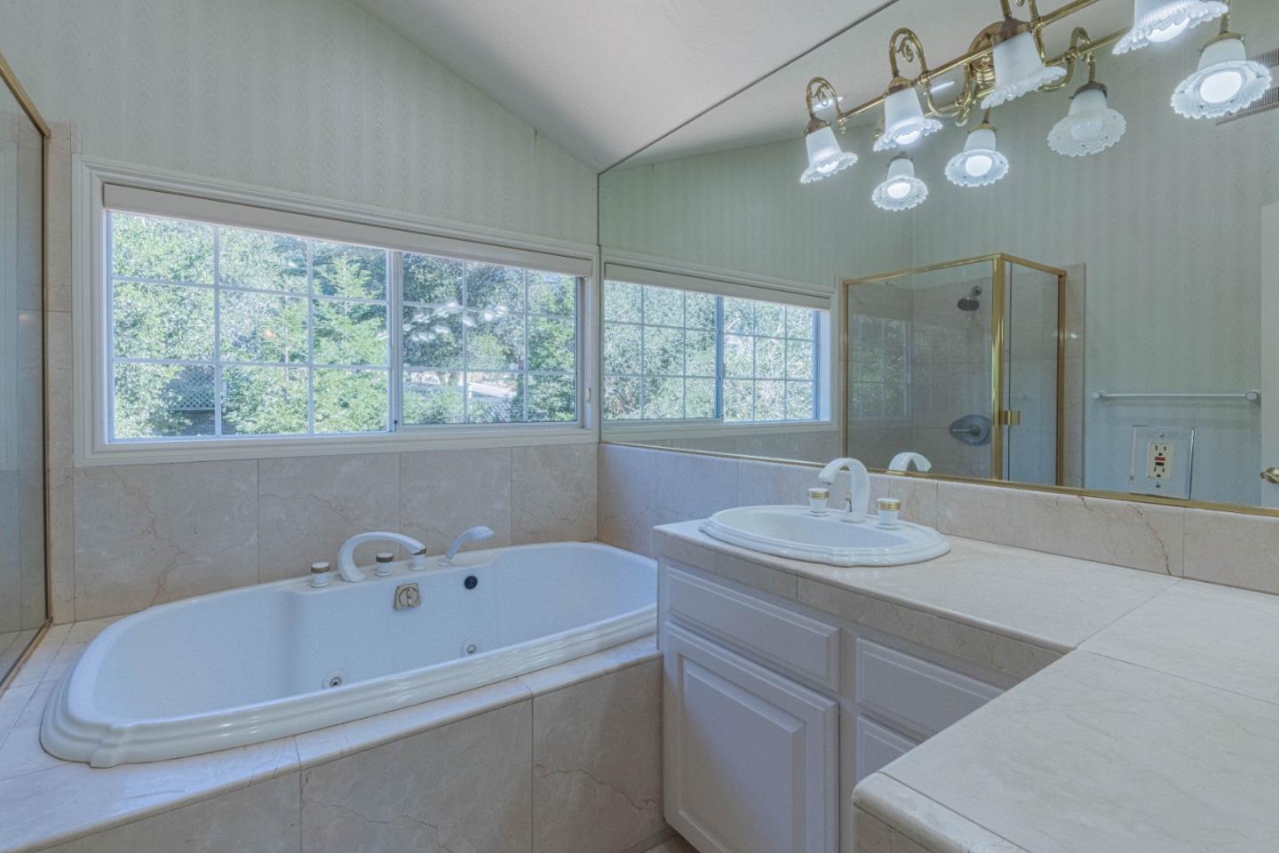 Detail Gallery Image 24 of 36 For 17967 Berta Canyon Rd, Salinas,  CA 93907 - 4 Beds | 3 Baths