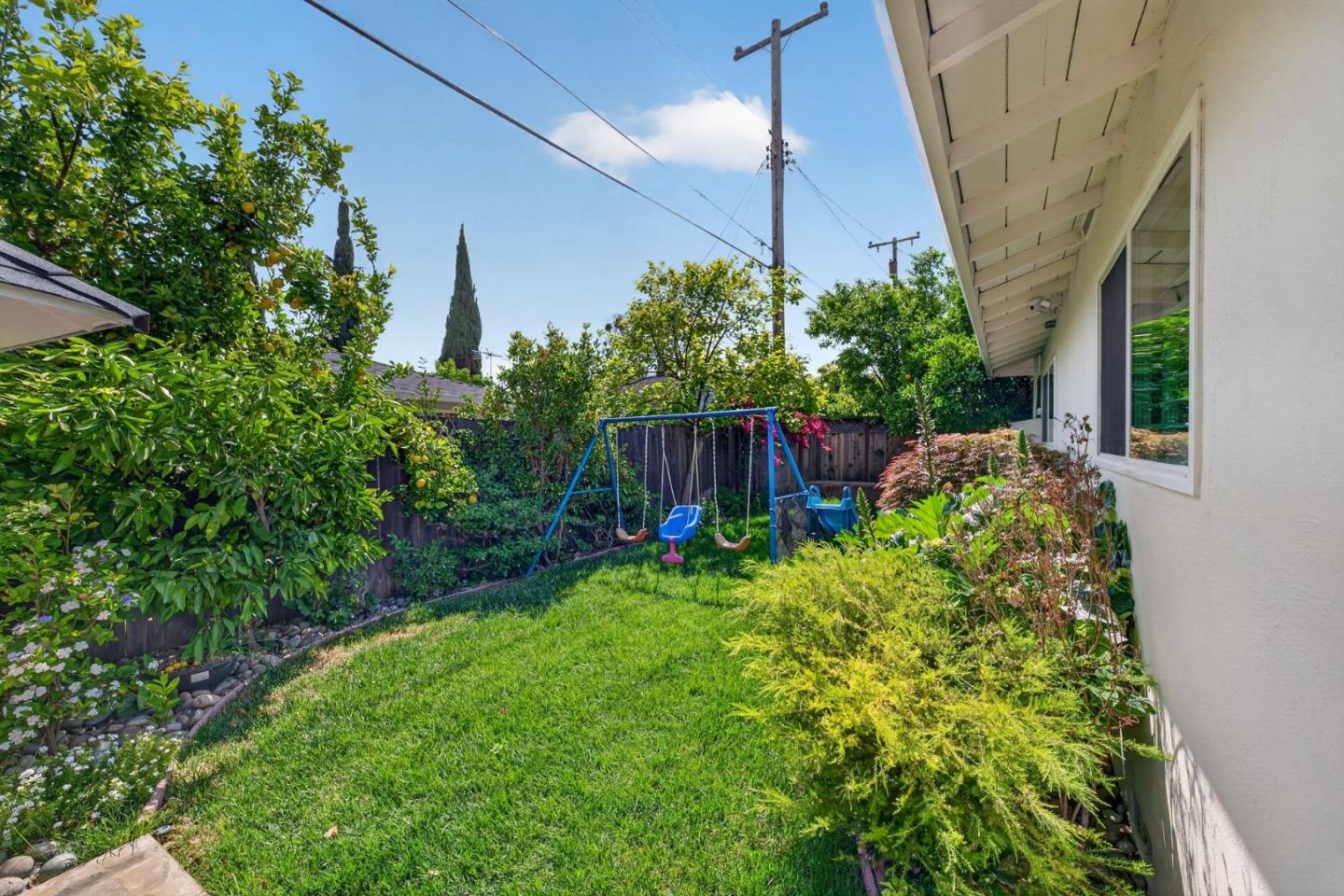 Detail Gallery Image 26 of 27 For 2155 Monterey Ave, Santa Clara,  CA 95051 - 3 Beds | 2 Baths