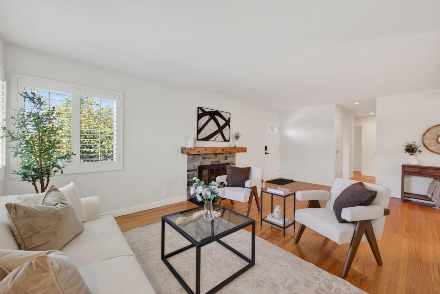 Detail Gallery Image 3 of 27 For 2155 Monterey Ave, Santa Clara,  CA 95051 - 3 Beds | 2 Baths