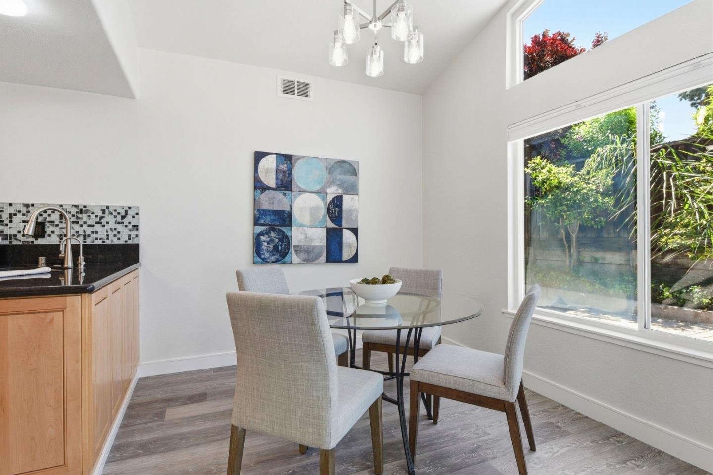 Detail Gallery Image 10 of 38 For 2372 Apsis Ct, San Jose,  CA 95124 - 3 Beds | 2 Baths