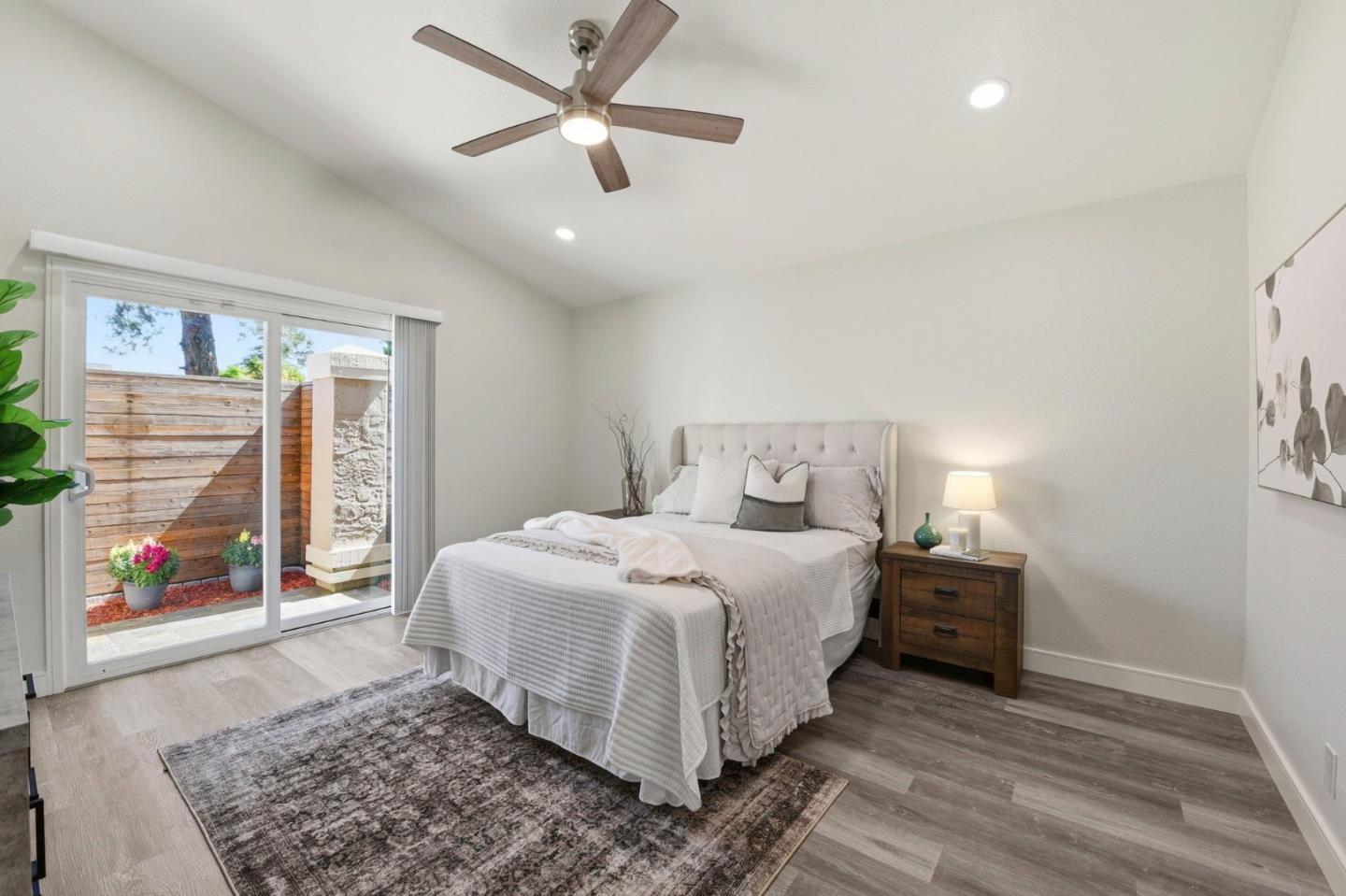 Detail Gallery Image 16 of 38 For 2372 Apsis Ct, San Jose,  CA 95124 - 3 Beds | 2 Baths