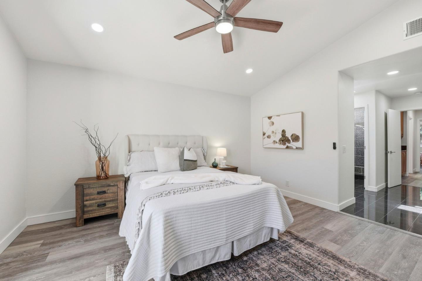 Detail Gallery Image 18 of 38 For 2372 Apsis Ct, San Jose,  CA 95124 - 3 Beds | 2 Baths