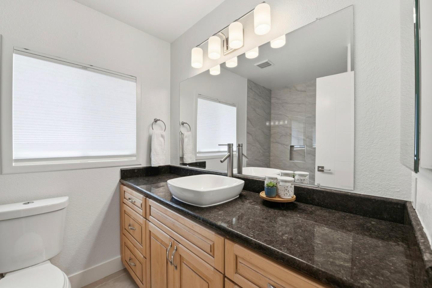 Detail Gallery Image 24 of 38 For 2372 Apsis Ct, San Jose,  CA 95124 - 3 Beds | 2 Baths