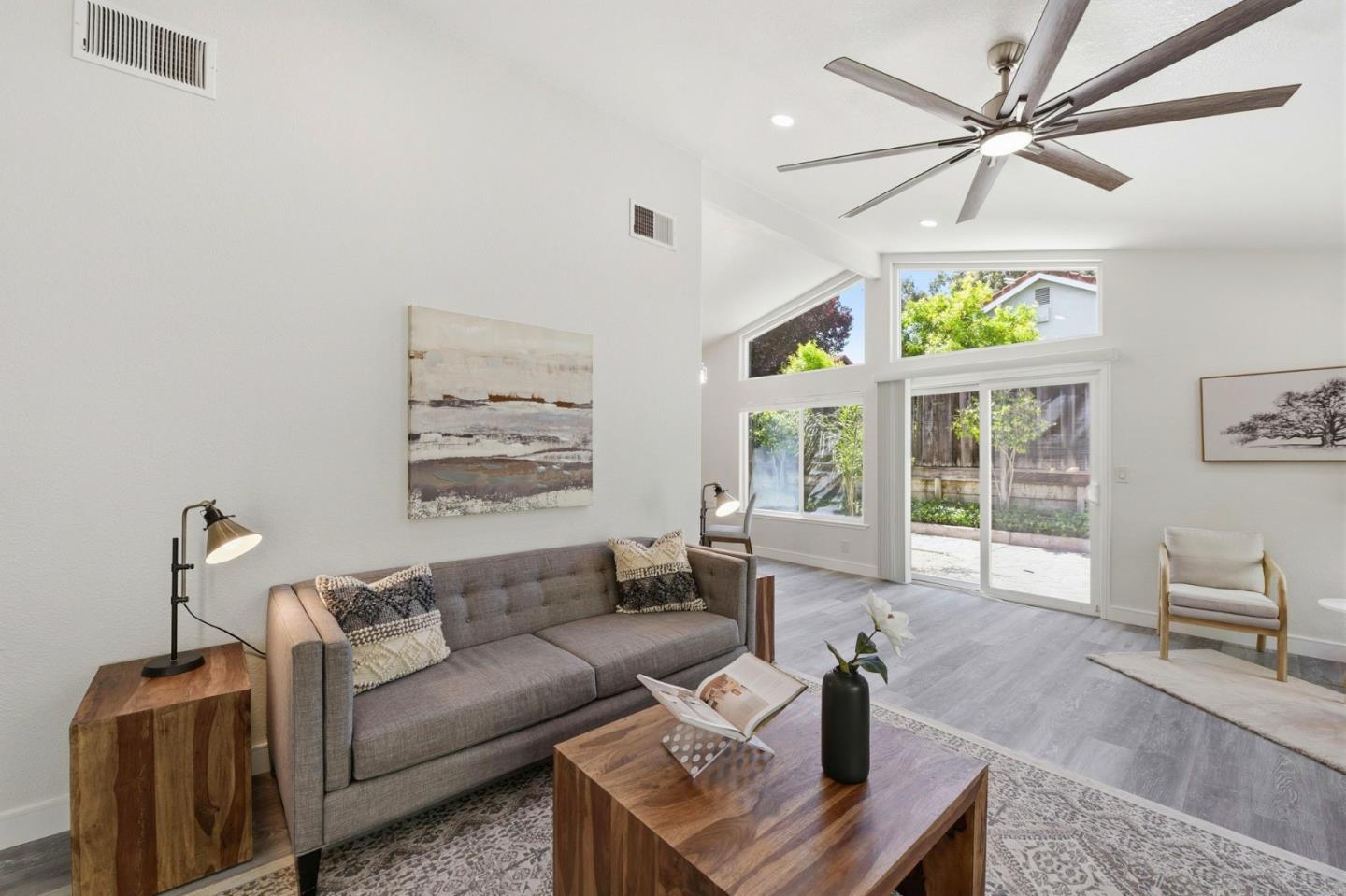 Detail Gallery Image 7 of 38 For 2372 Apsis Ct, San Jose,  CA 95124 - 3 Beds | 2 Baths