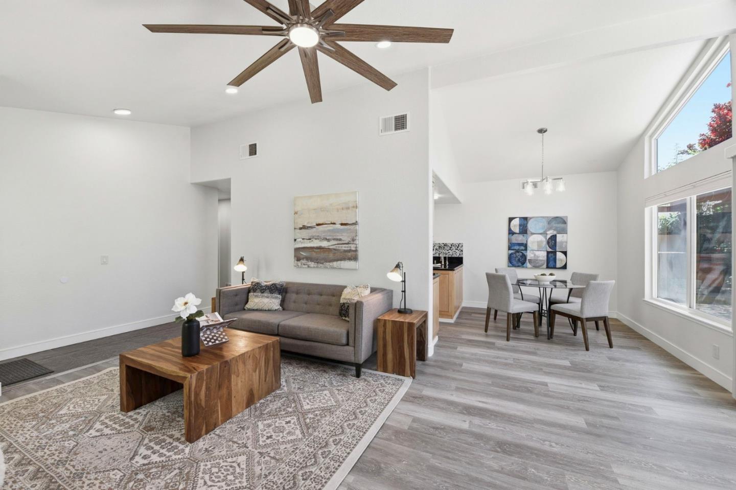 Detail Gallery Image 9 of 38 For 2372 Apsis Ct, San Jose,  CA 95124 - 3 Beds | 2 Baths