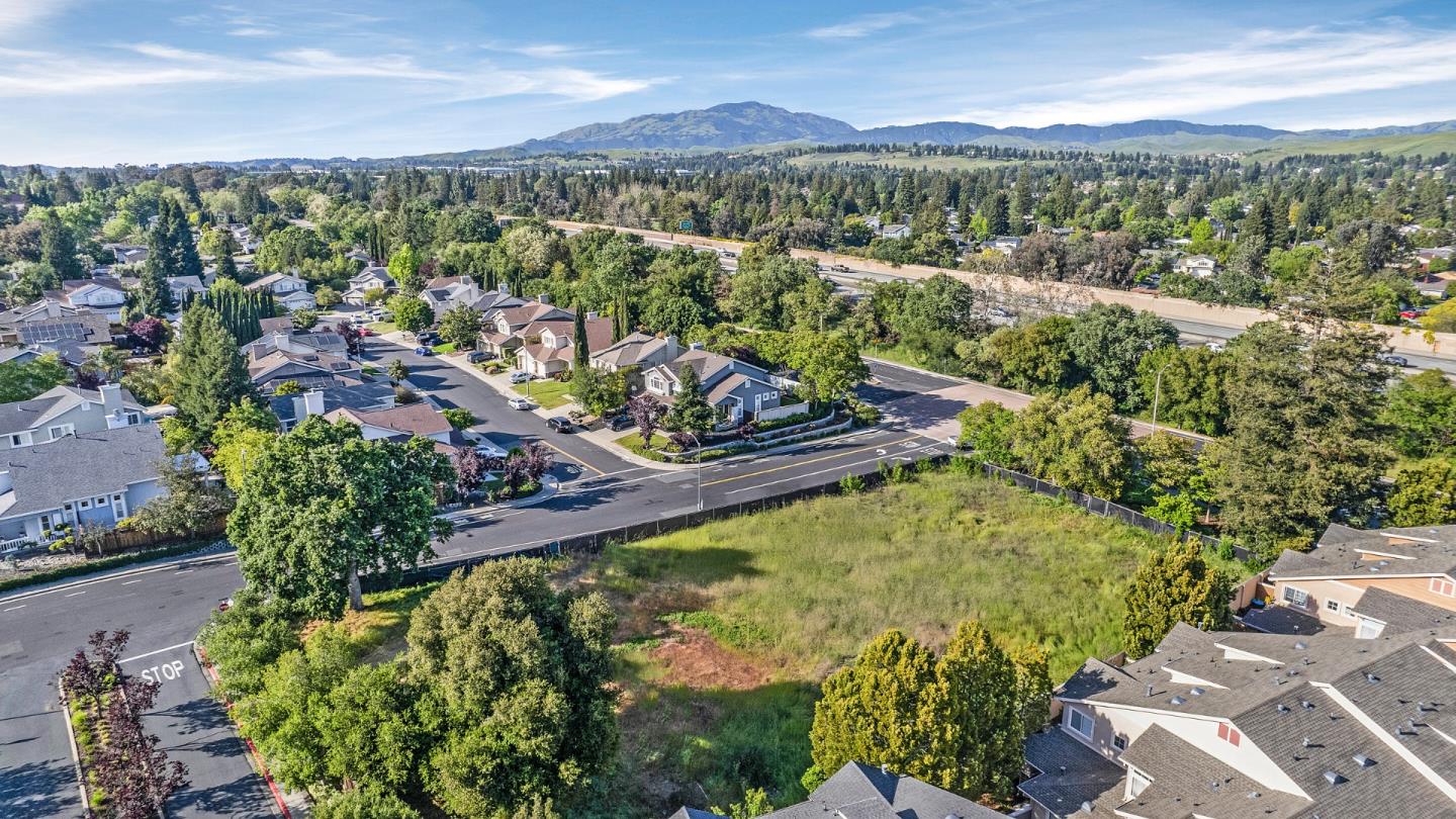 Detail Gallery Image 16 of 28 For 19251 San Ramon Valley Blvd, San Ramon,  CA 94583 - – Beds | – Baths