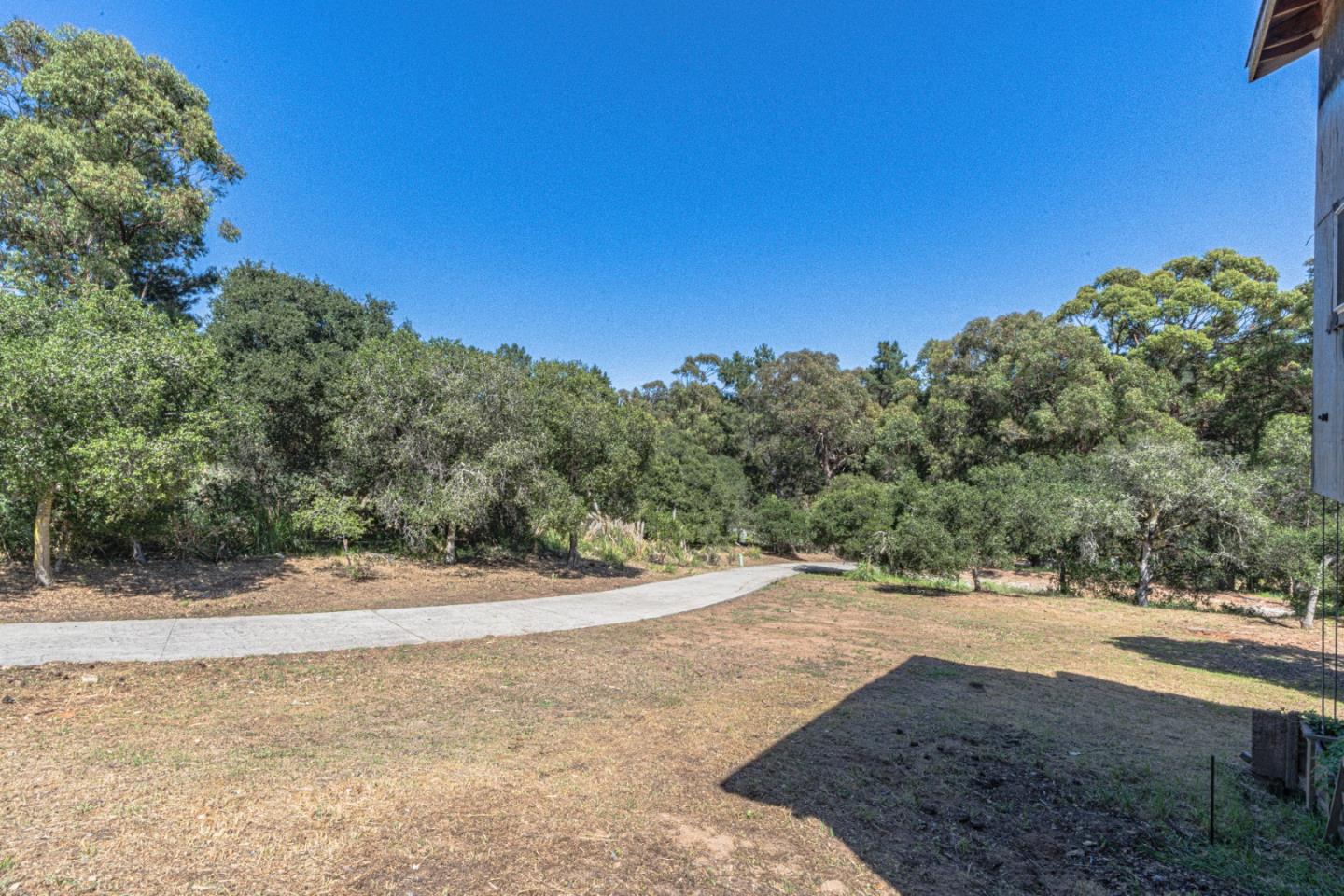 Detail Gallery Image 6 of 14 For 7010 Valle Pacifico Rd, Salinas,  CA 93907 - – Beds | – Baths