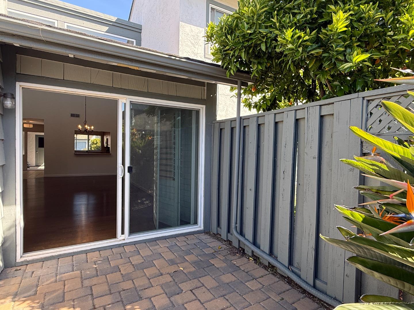 Detail Gallery Image 22 of 26 For 972 Diaz Ln, Foster City,  CA 94404 - 2 Beds | 2 Baths