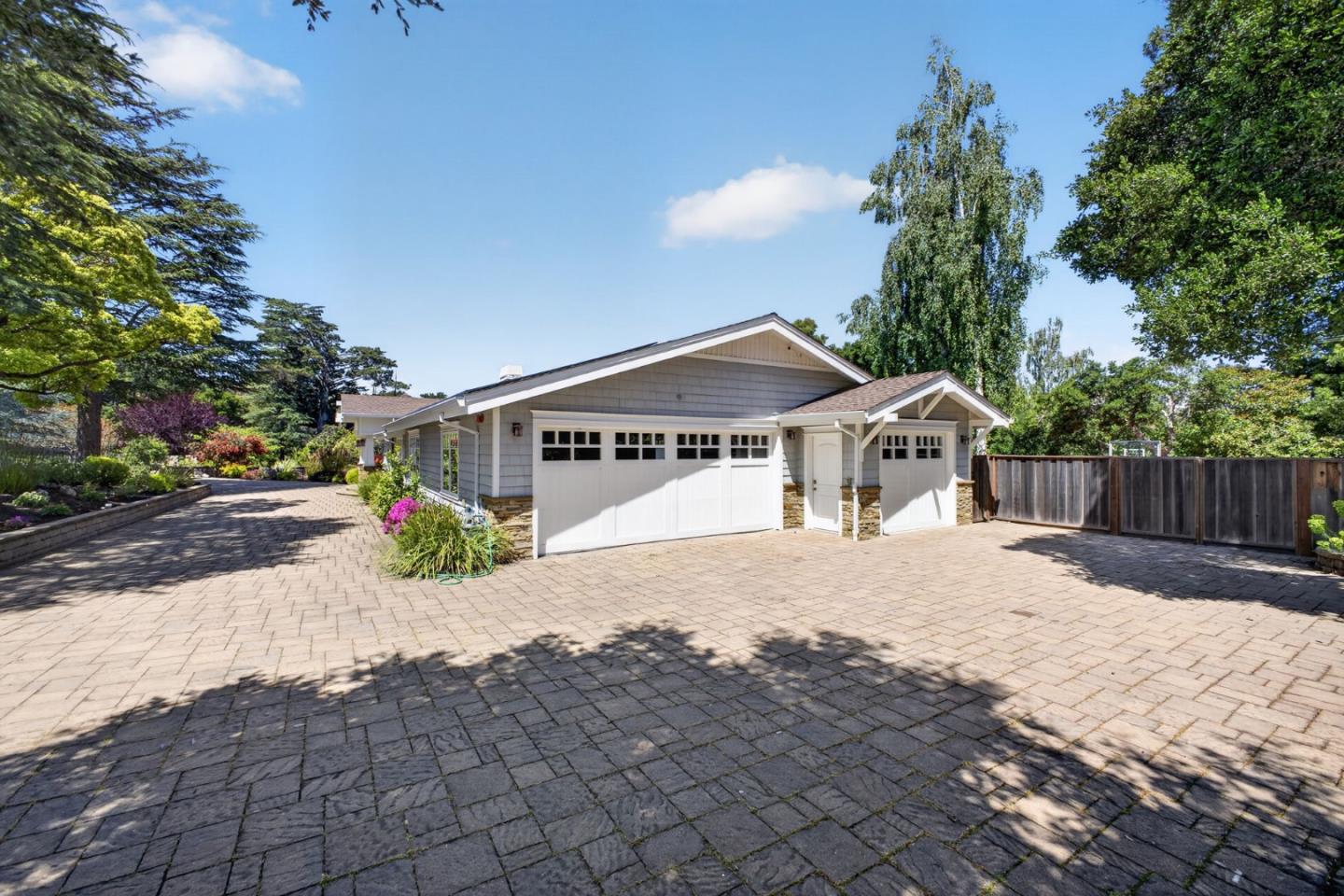 Detail Gallery Image 10 of 99 For 1510 Kingswood Dr, Hillsborough,  CA 94010 - 4 Beds | 4/1 Baths