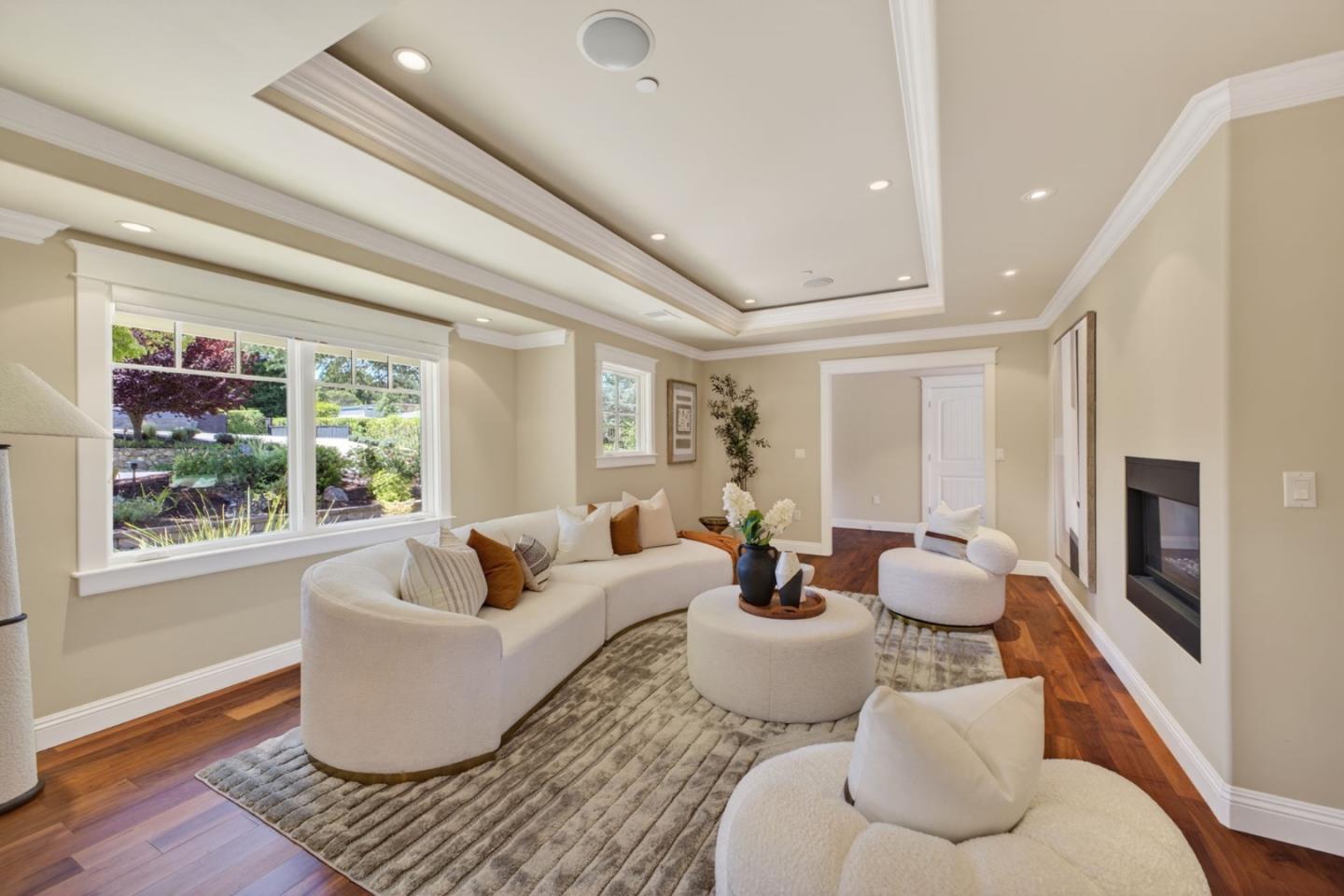 Detail Gallery Image 17 of 99 For 1510 Kingswood Dr, Hillsborough,  CA 94010 - 4 Beds | 4/1 Baths