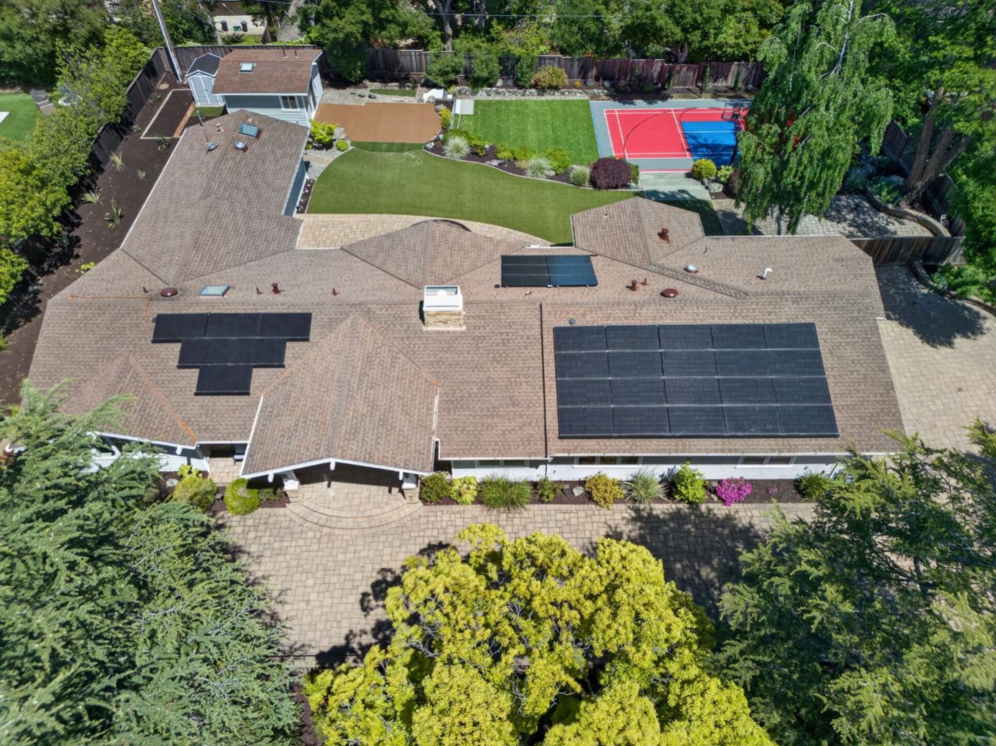 Detail Gallery Image 3 of 99 For 1510 Kingswood Dr, Hillsborough,  CA 94010 - 4 Beds | 4/1 Baths