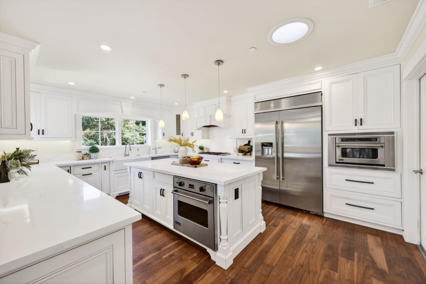 Detail Gallery Image 32 of 99 For 1510 Kingswood Dr, Hillsborough,  CA 94010 - 4 Beds | 4/1 Baths